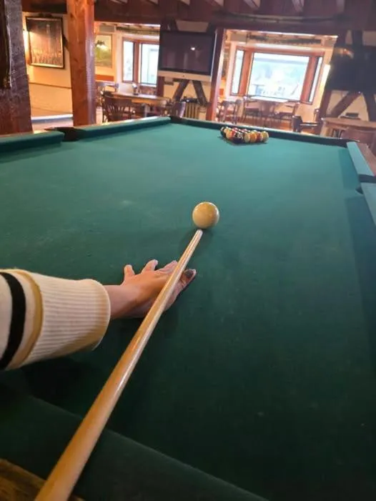 Restaurant/places to eat in Campbell River Lodge