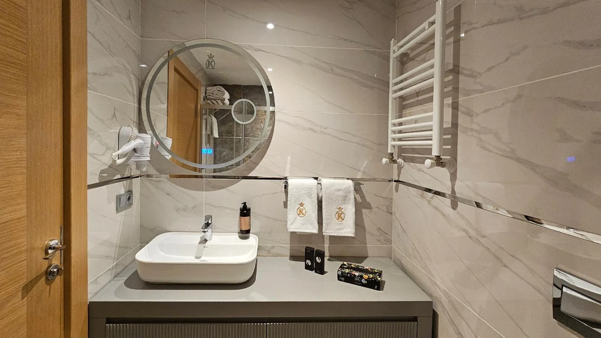 Bathroom in The Külsümz Hotel