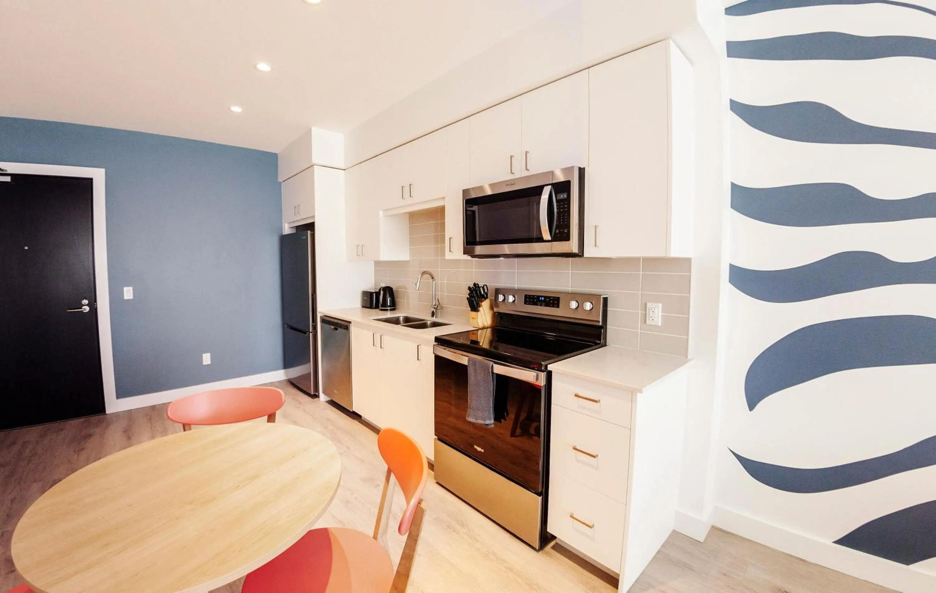 Coffee/tea facilities in The Laundry Rooms Gaslight Cambridge