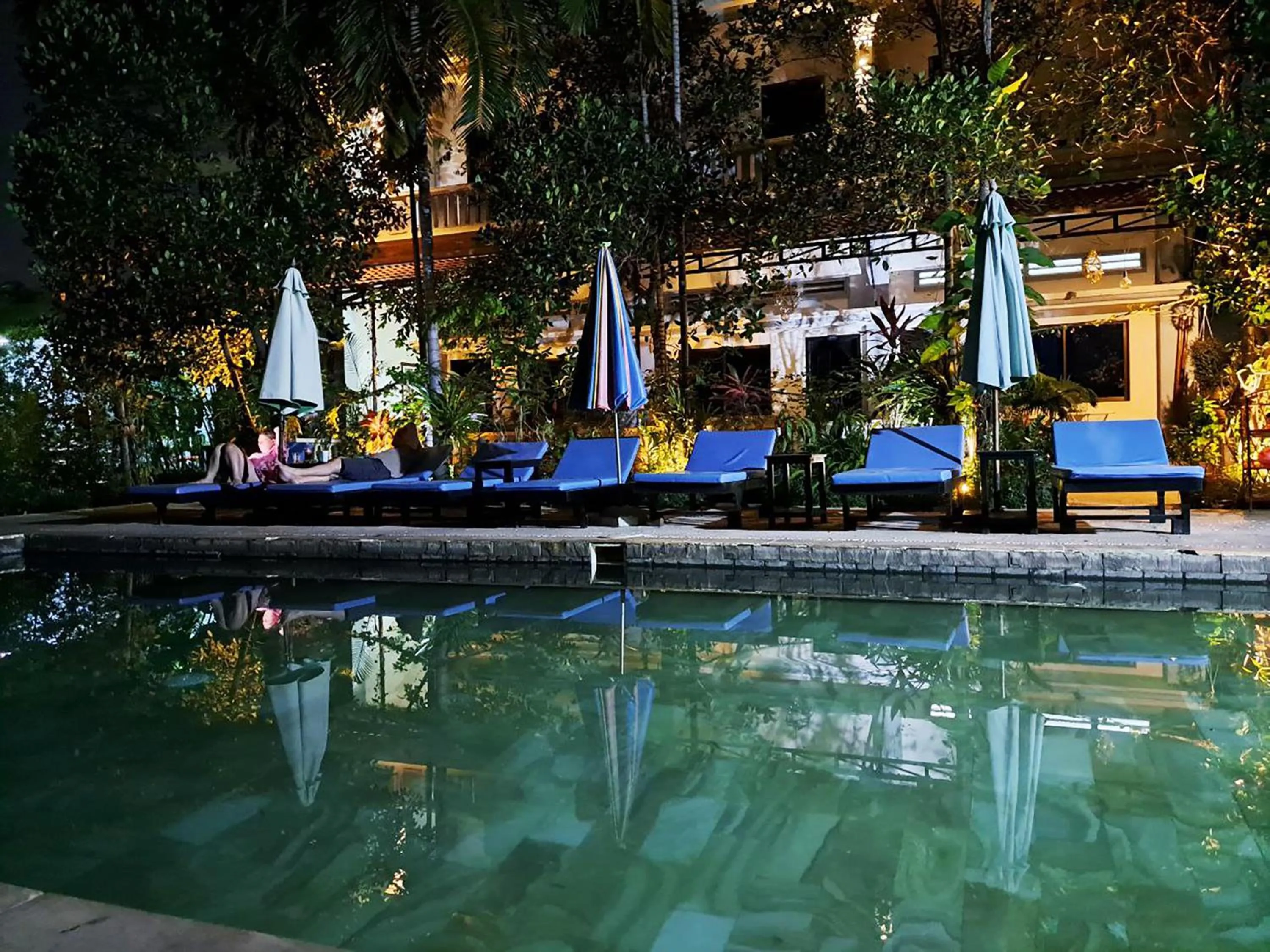 Swimming pool in Nary Villa