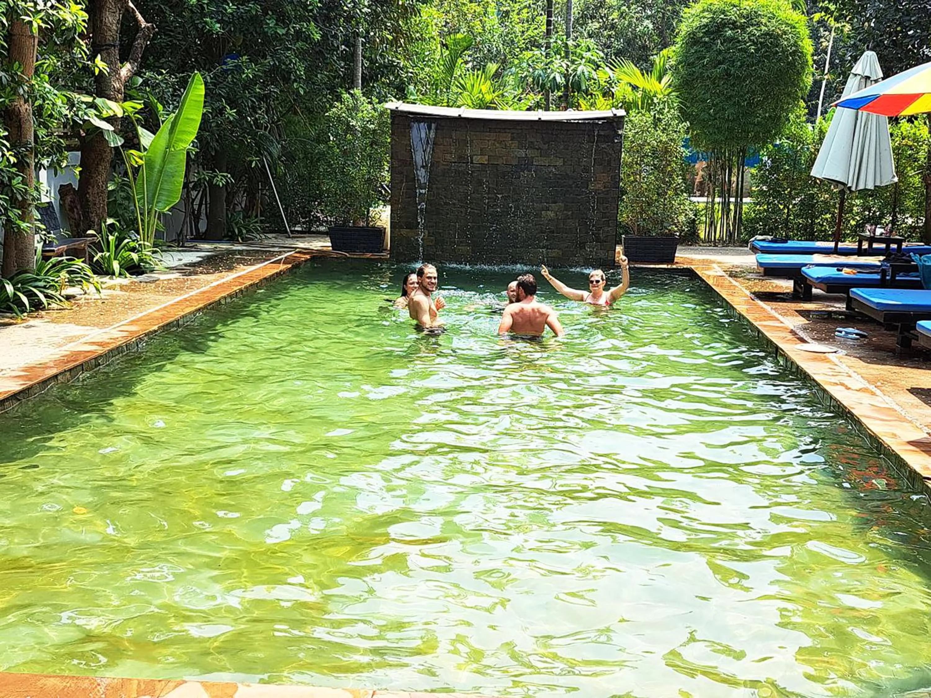 Swimming pool in Nary Villa