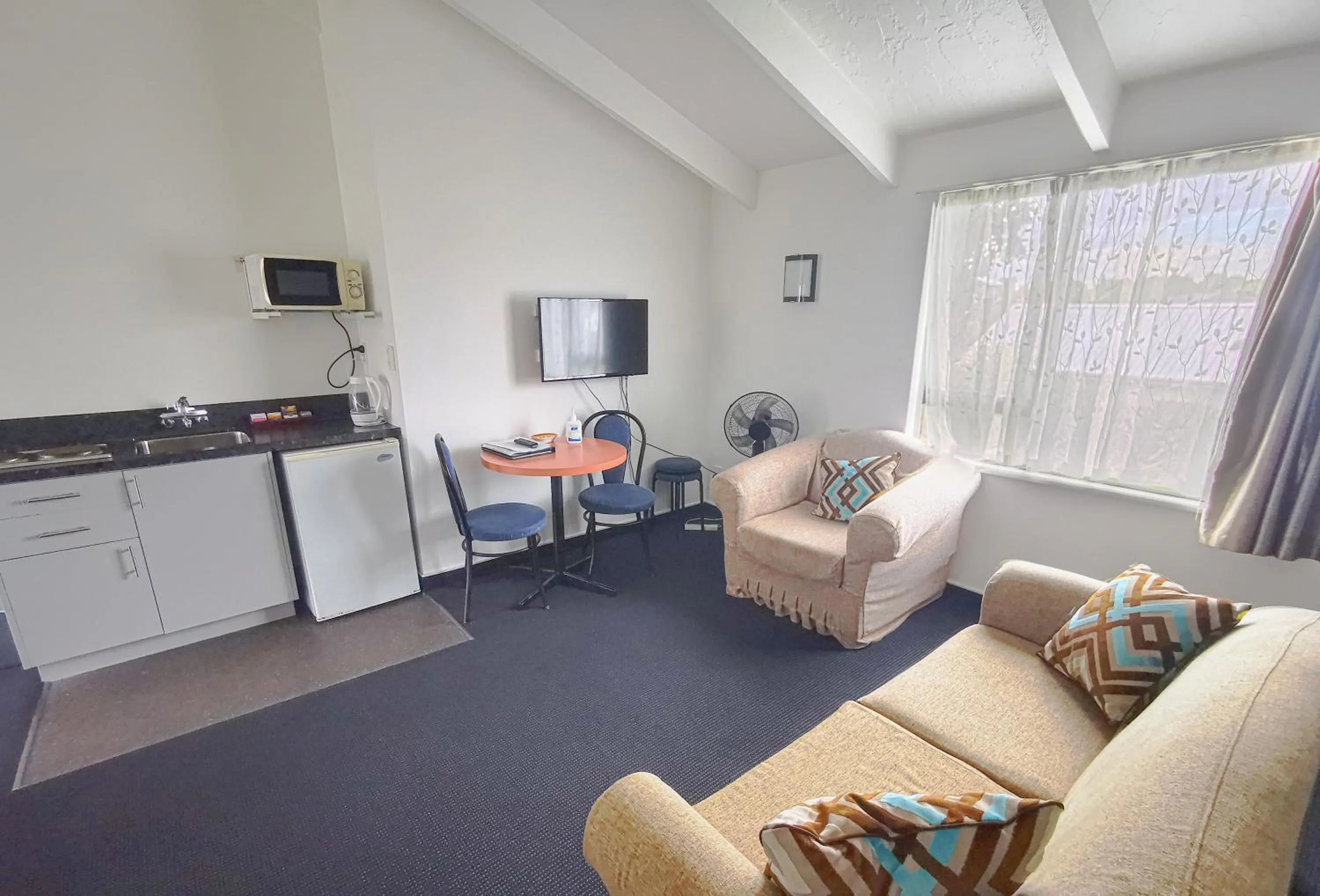 Living room in Ascot Vale Motor Lodge