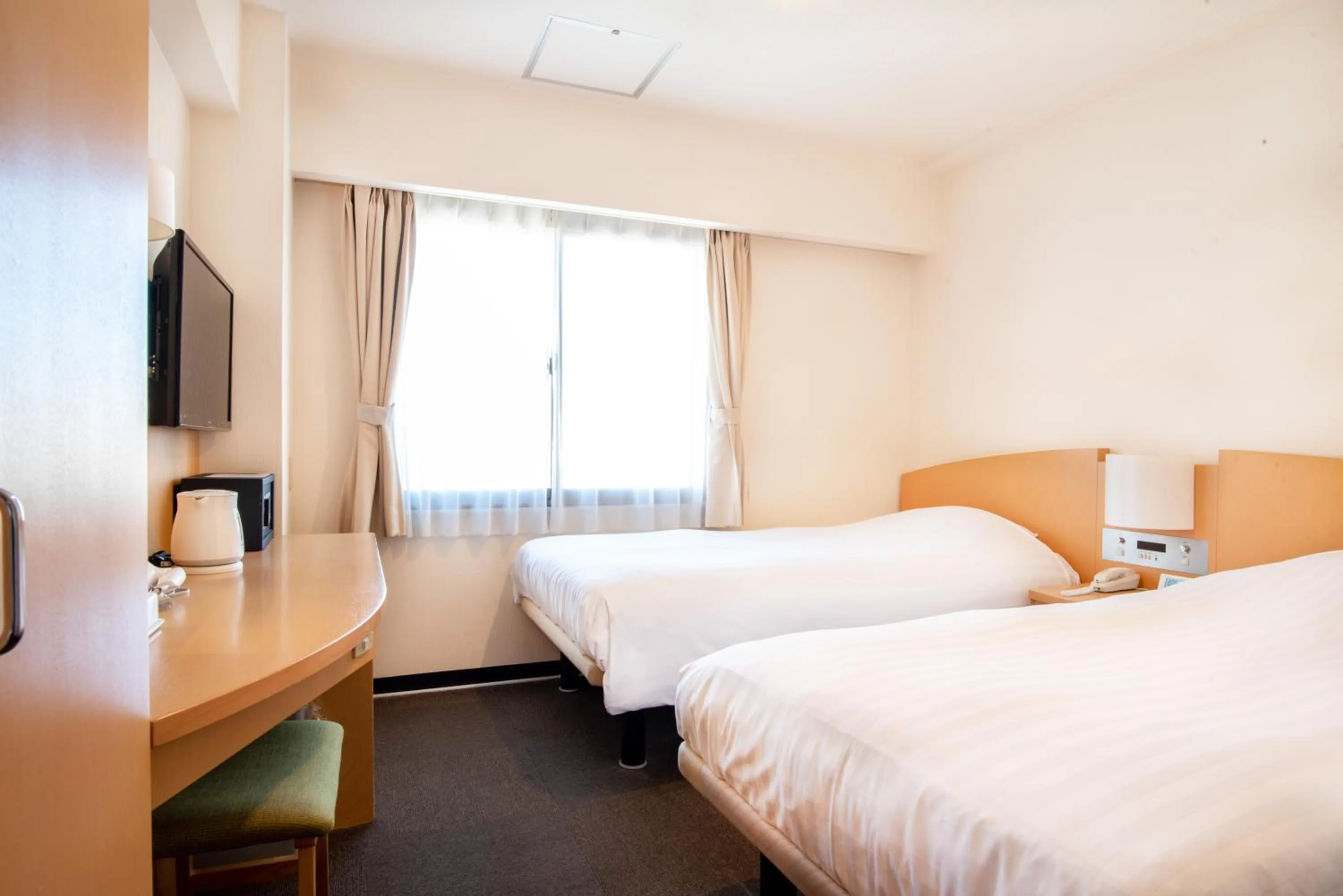 Twin Room - single occupancy - Smoking in le Lac Hotel Yokkaichi