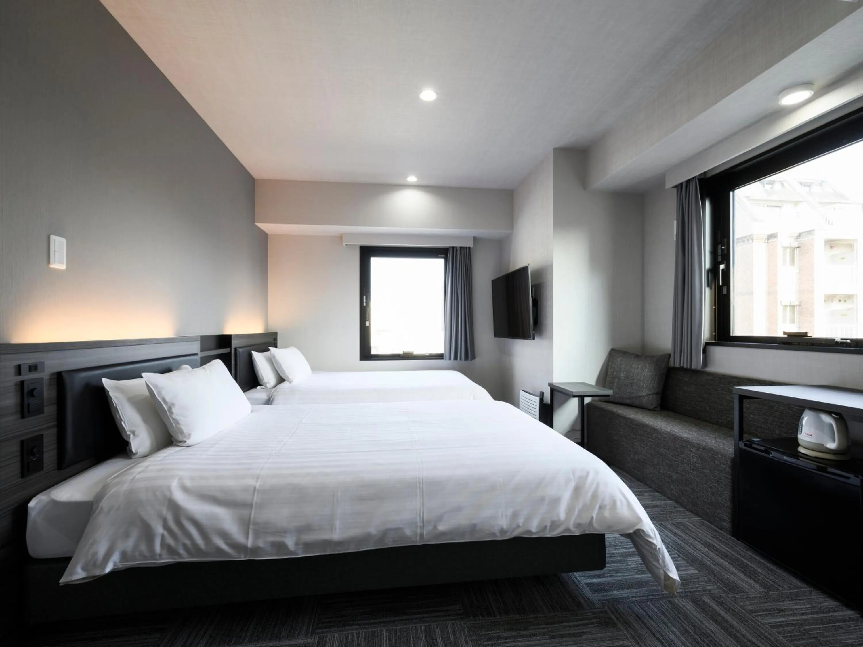 Photo of the whole room, Bed in HOTEL NOIR Kagoshima Chuo Station