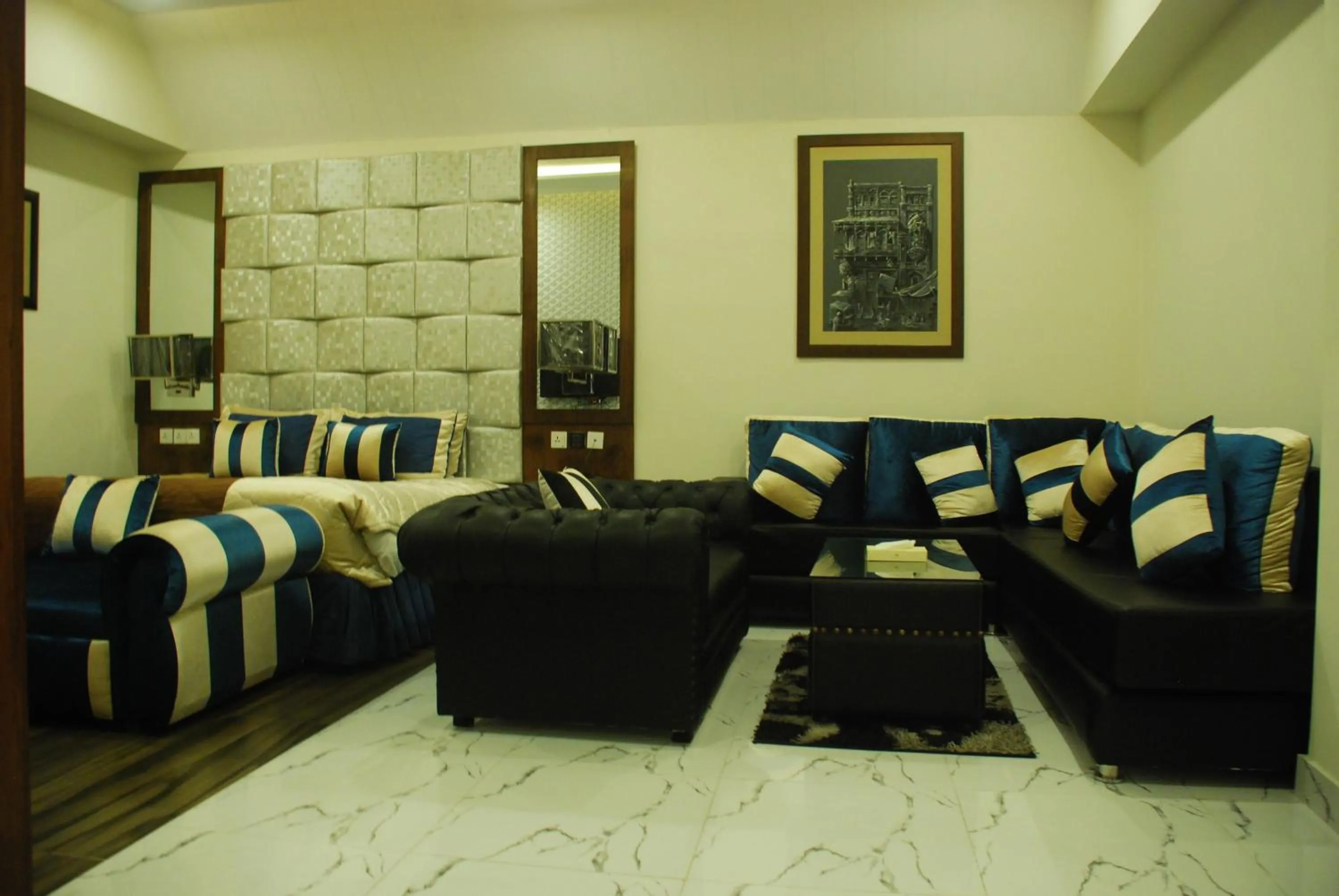 Photo of the whole room in Hilton Suites Lahore