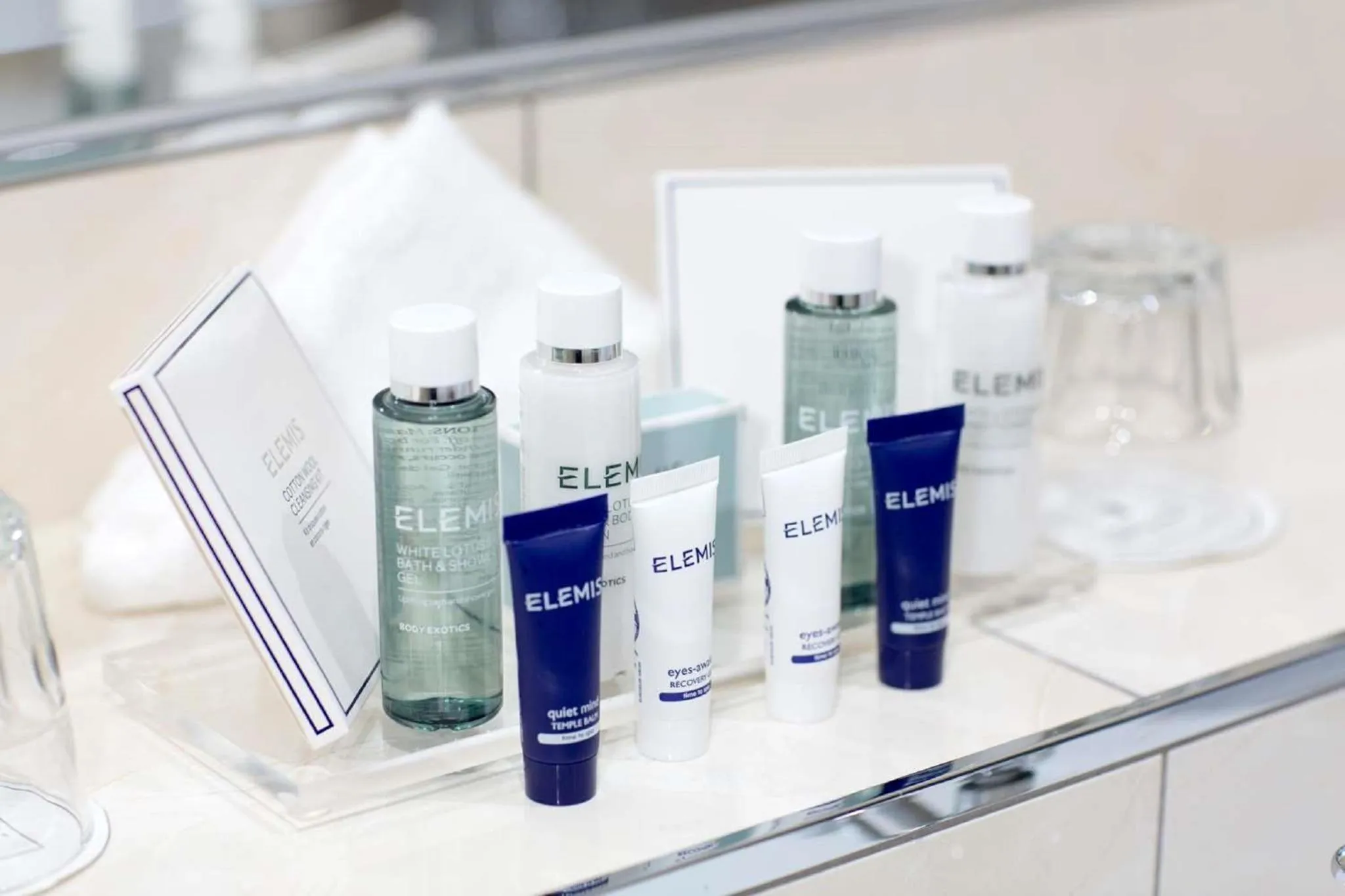 Bathroom in Macdonald New Blossoms Hotel Chester