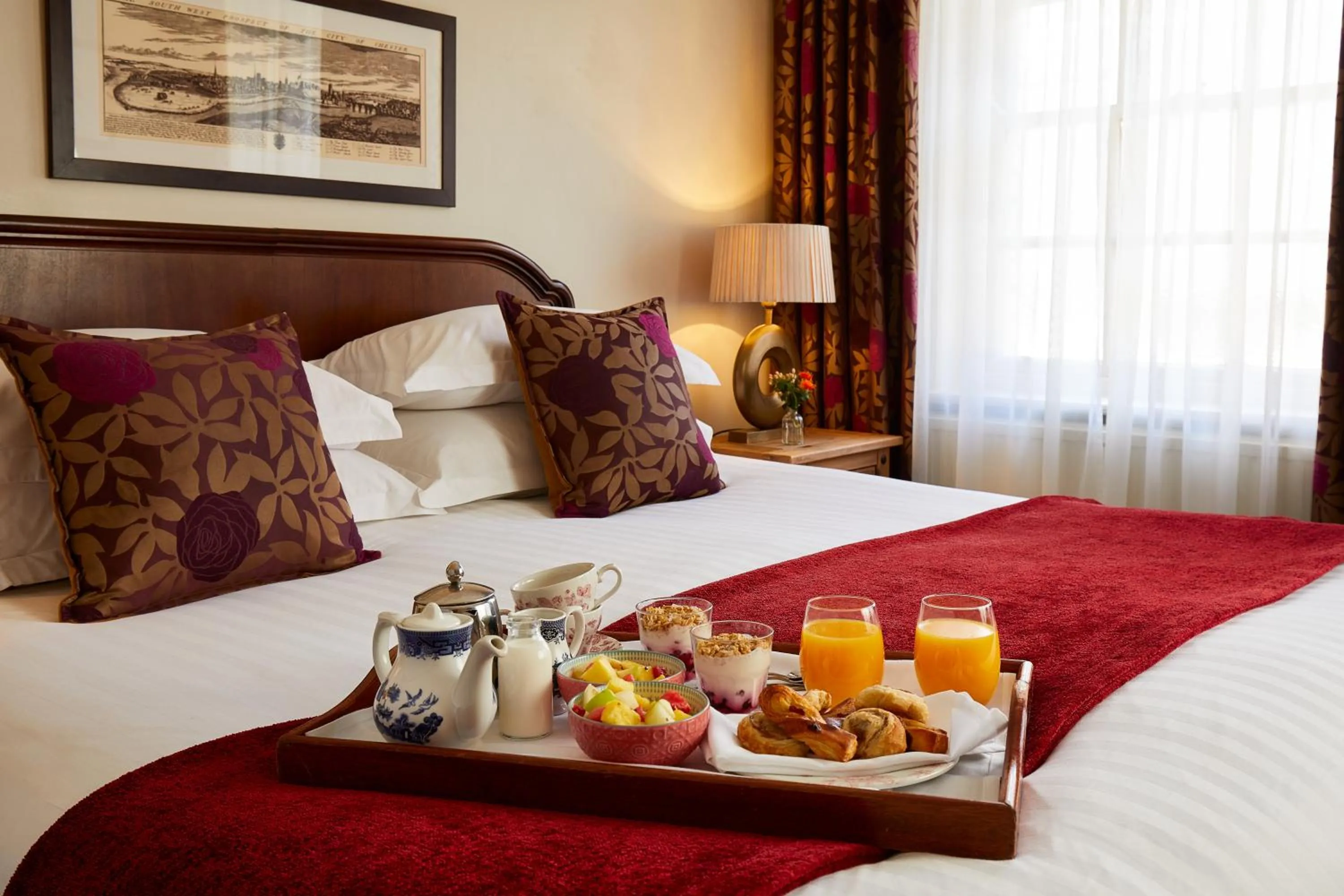 Bedroom, Bed in Macdonald New Blossoms Hotel Chester