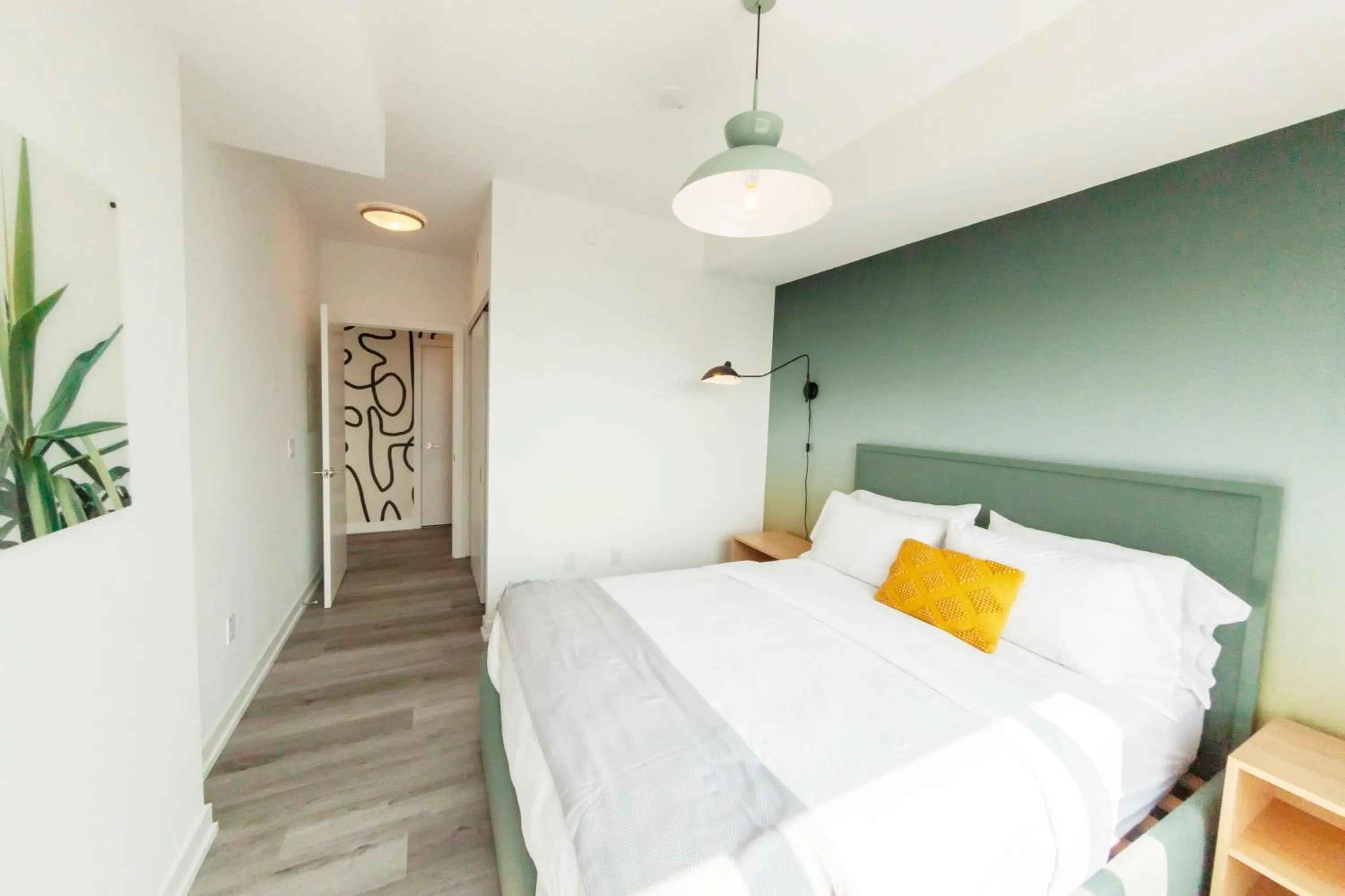 Bedroom, Bed in The Laundry Rooms Station Park Kitchener