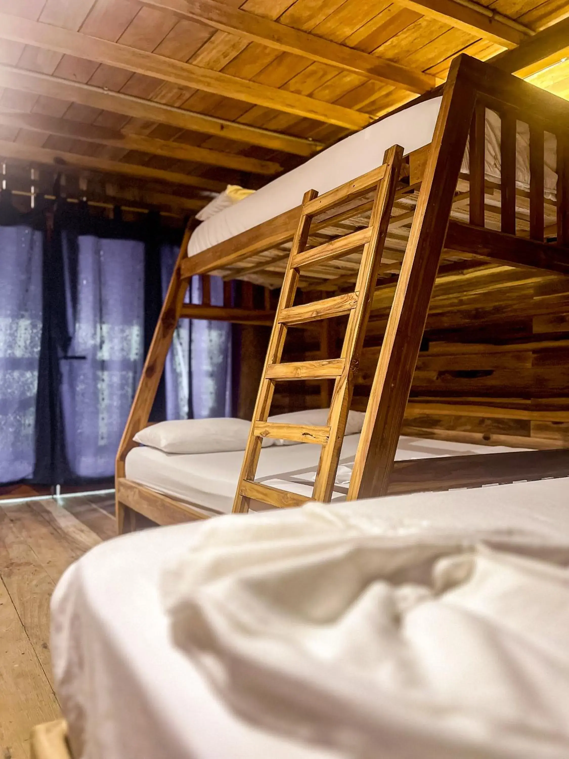 Quadruple Room with Private Bathroom - single occupancy in Hostal MOCAMBO BEACH Quadruple Room with Private Bathroom - single occupancy in Hostal MOCAMBO BEACH