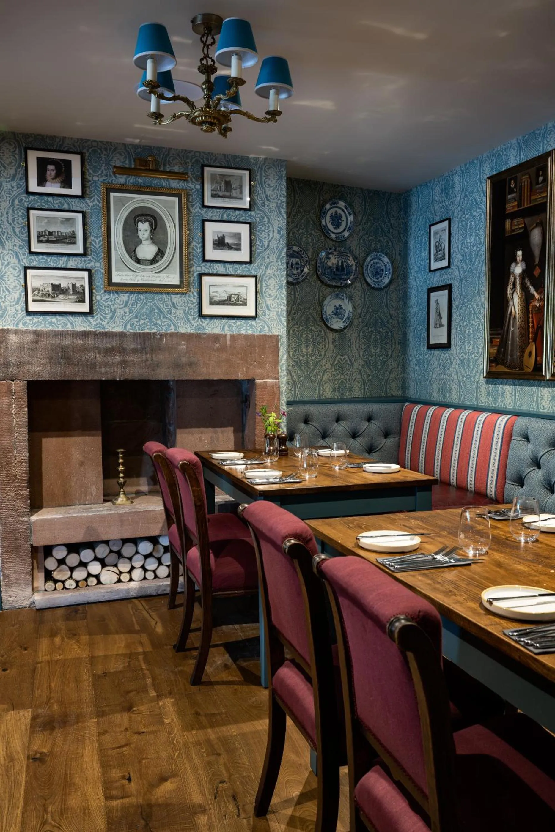 Restaurant/places to eat in George and Dragon Clifton