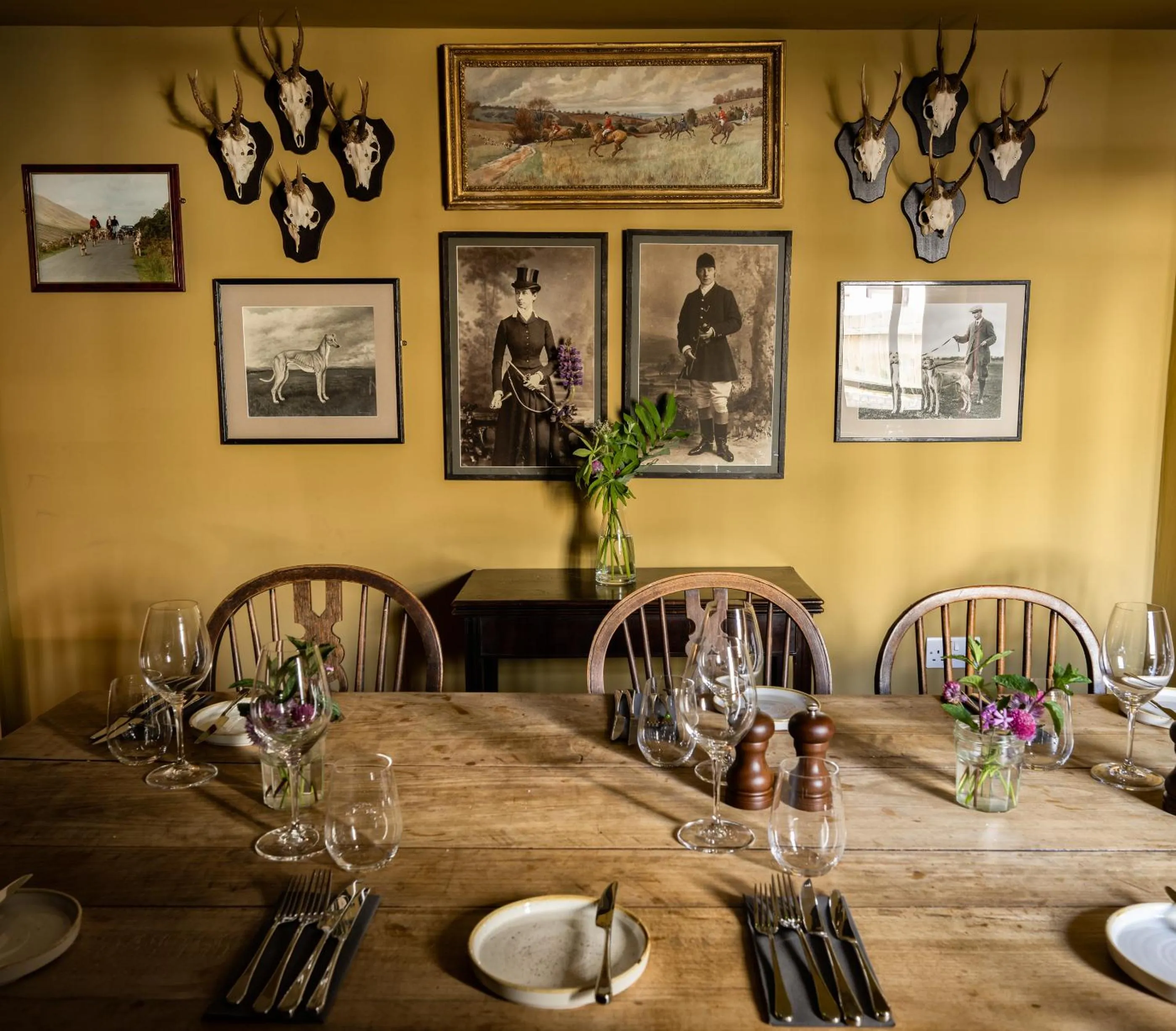 Restaurant/places to eat in George and Dragon Clifton