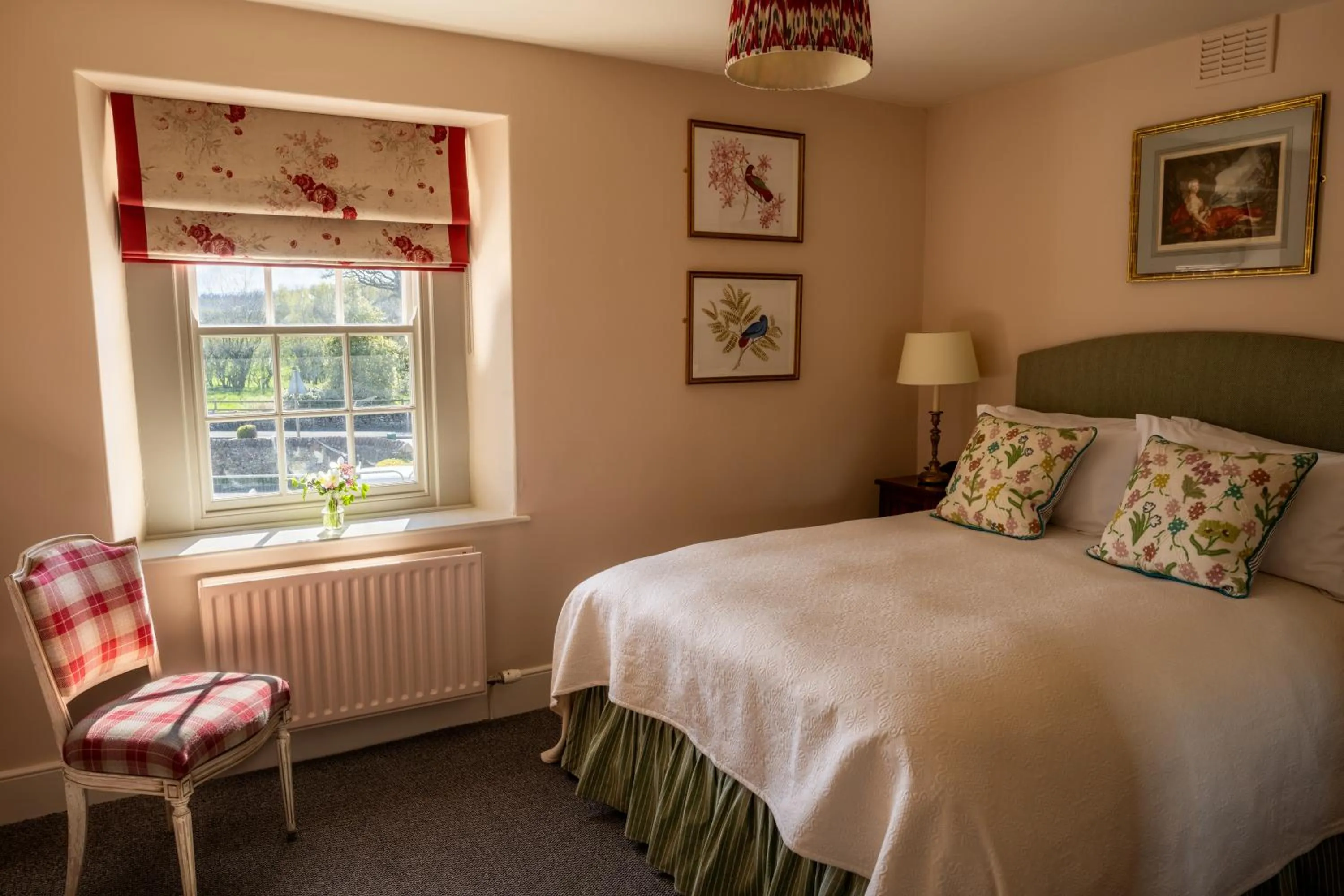 Bedroom, Bed in George and Dragon Clifton