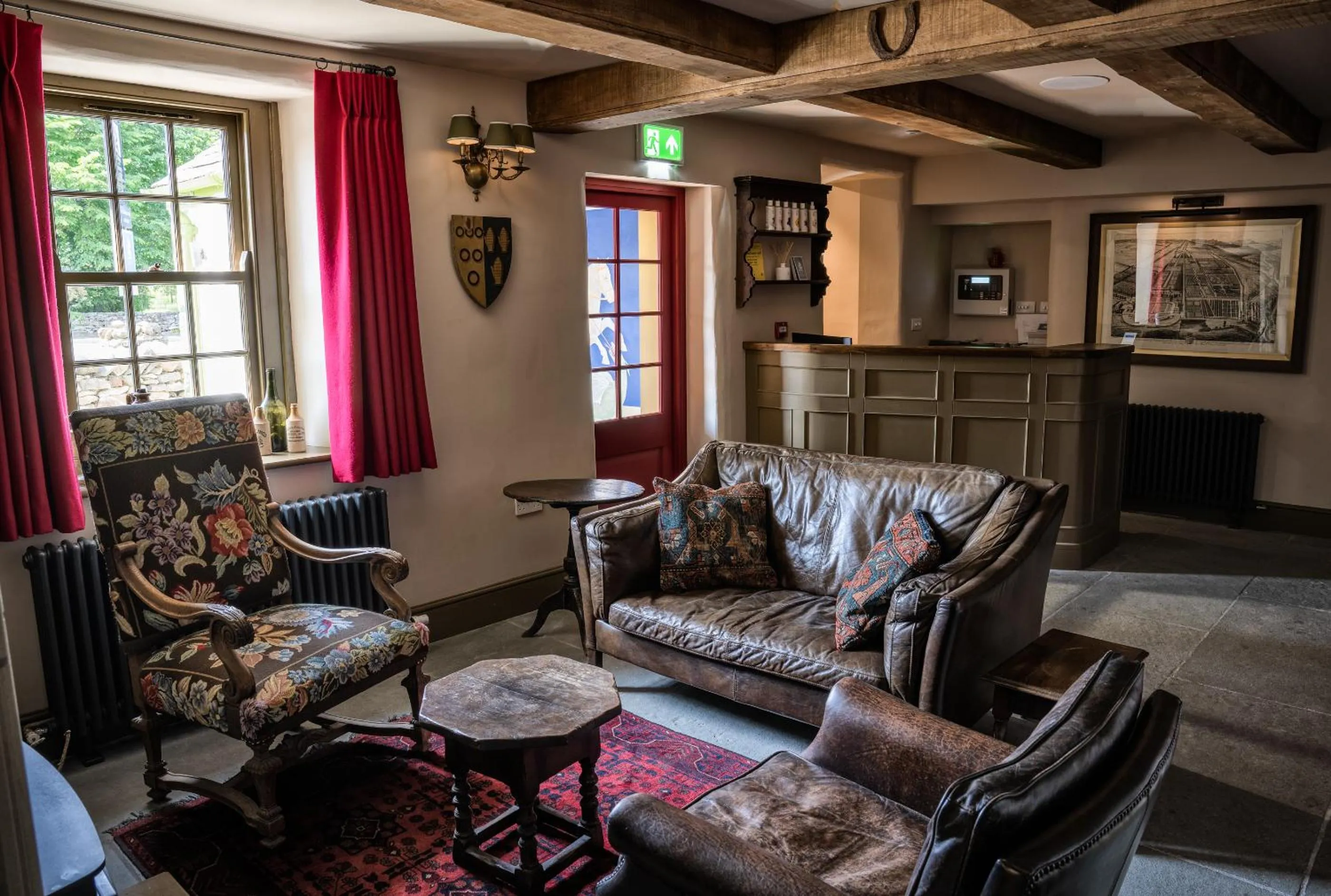 Lounge or bar in George and Dragon Clifton