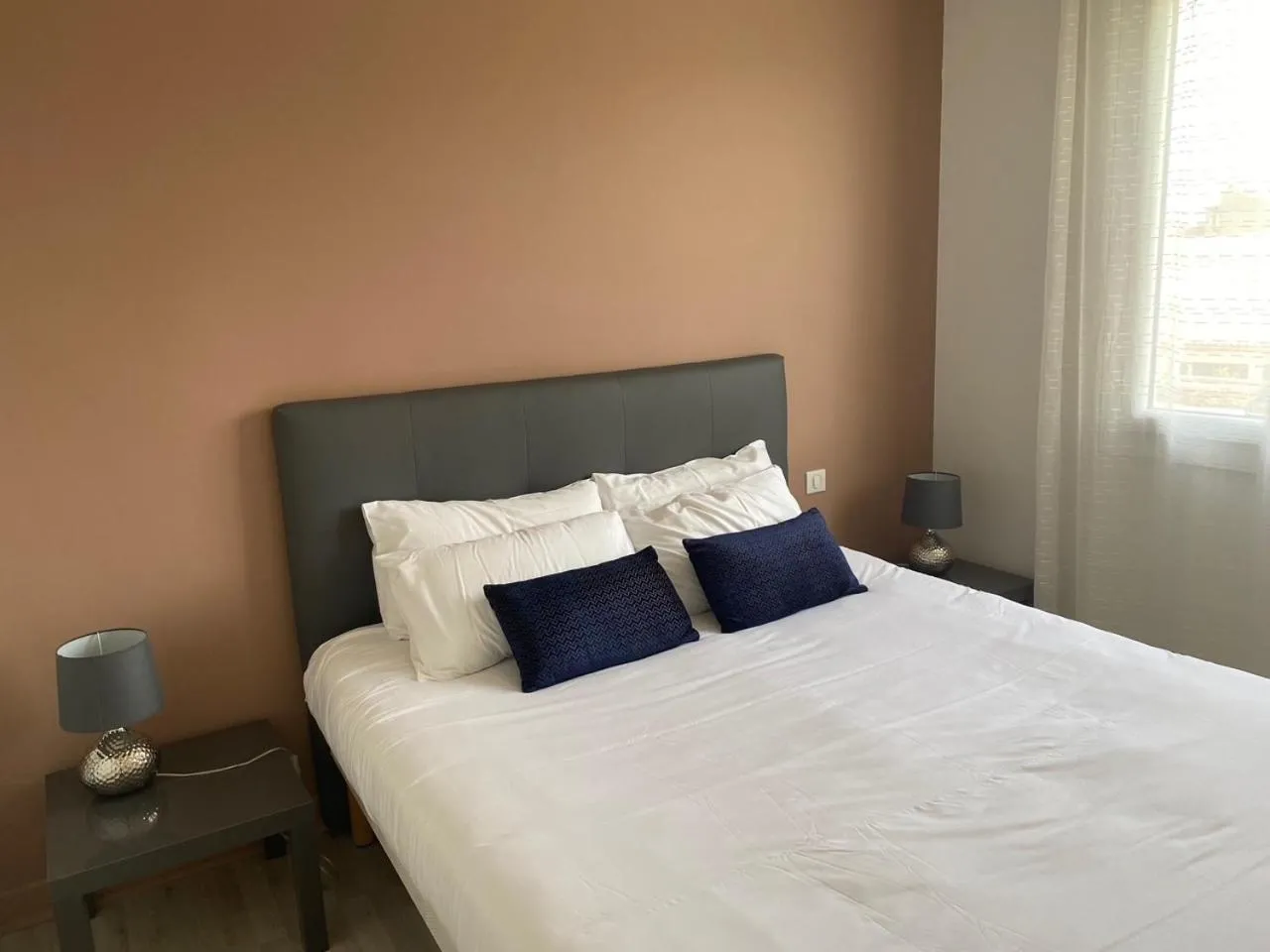 Bedroom, Bed in Vue sur Cité - SPA
