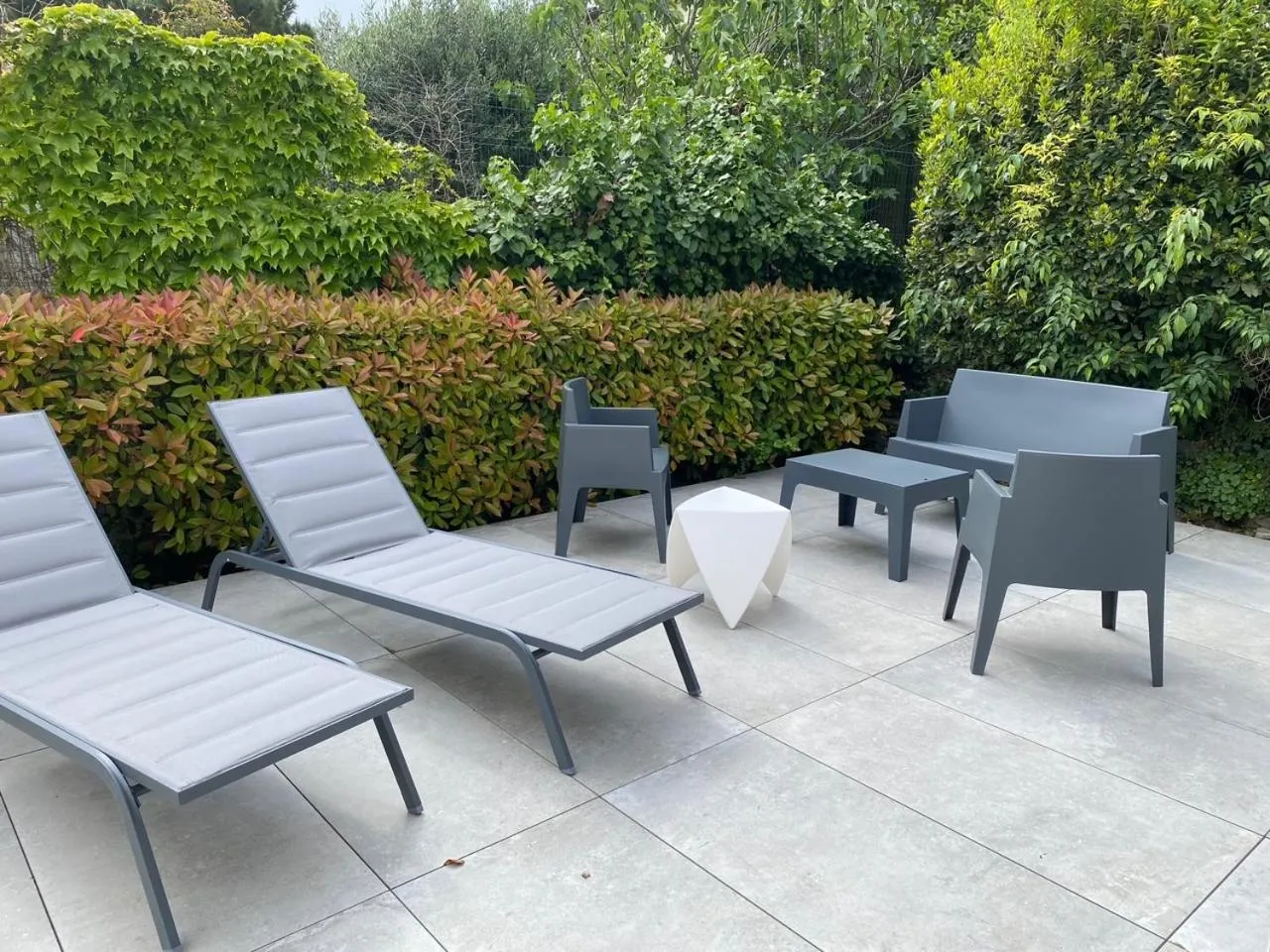 Patio in Vue sur Cité - SPA