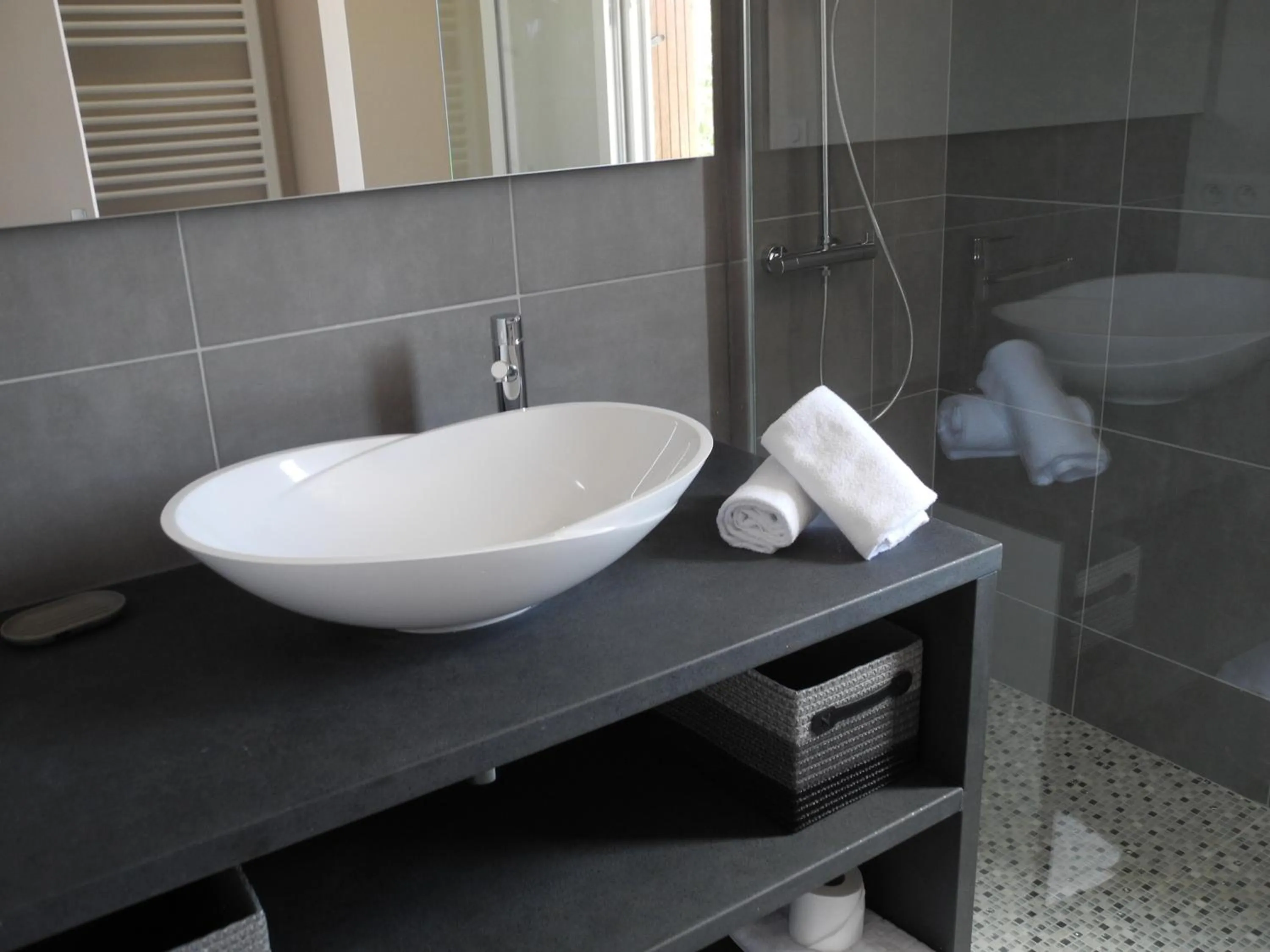 Bathroom in Vue sur Cité - SPA