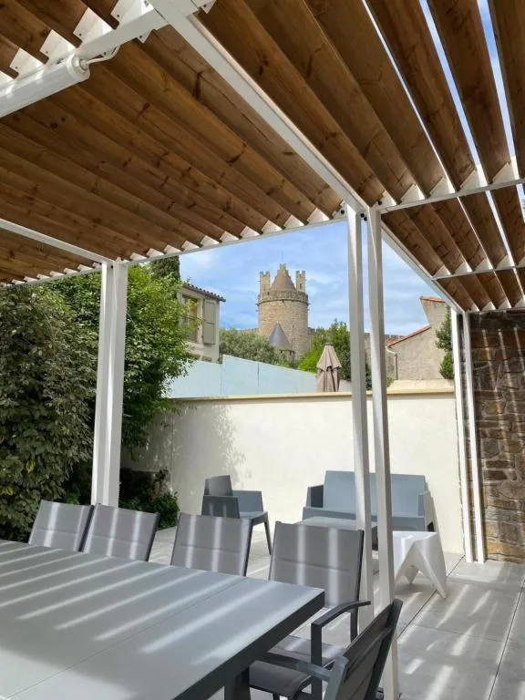 Landmark view in Vue sur Cité - SPA