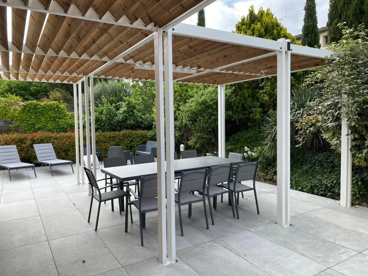 Patio in Vue sur Cité - SPA