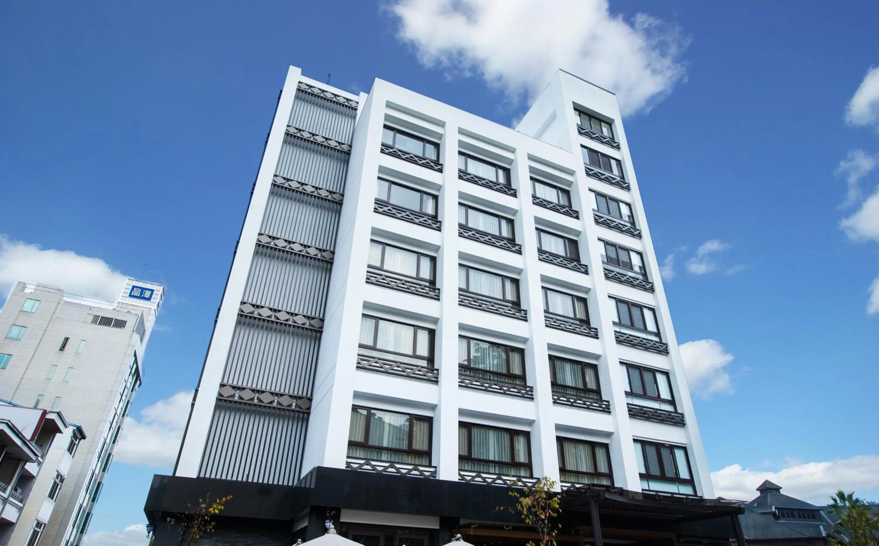 Facade/entrance in Lealea Garden Hotels - Sun Lake