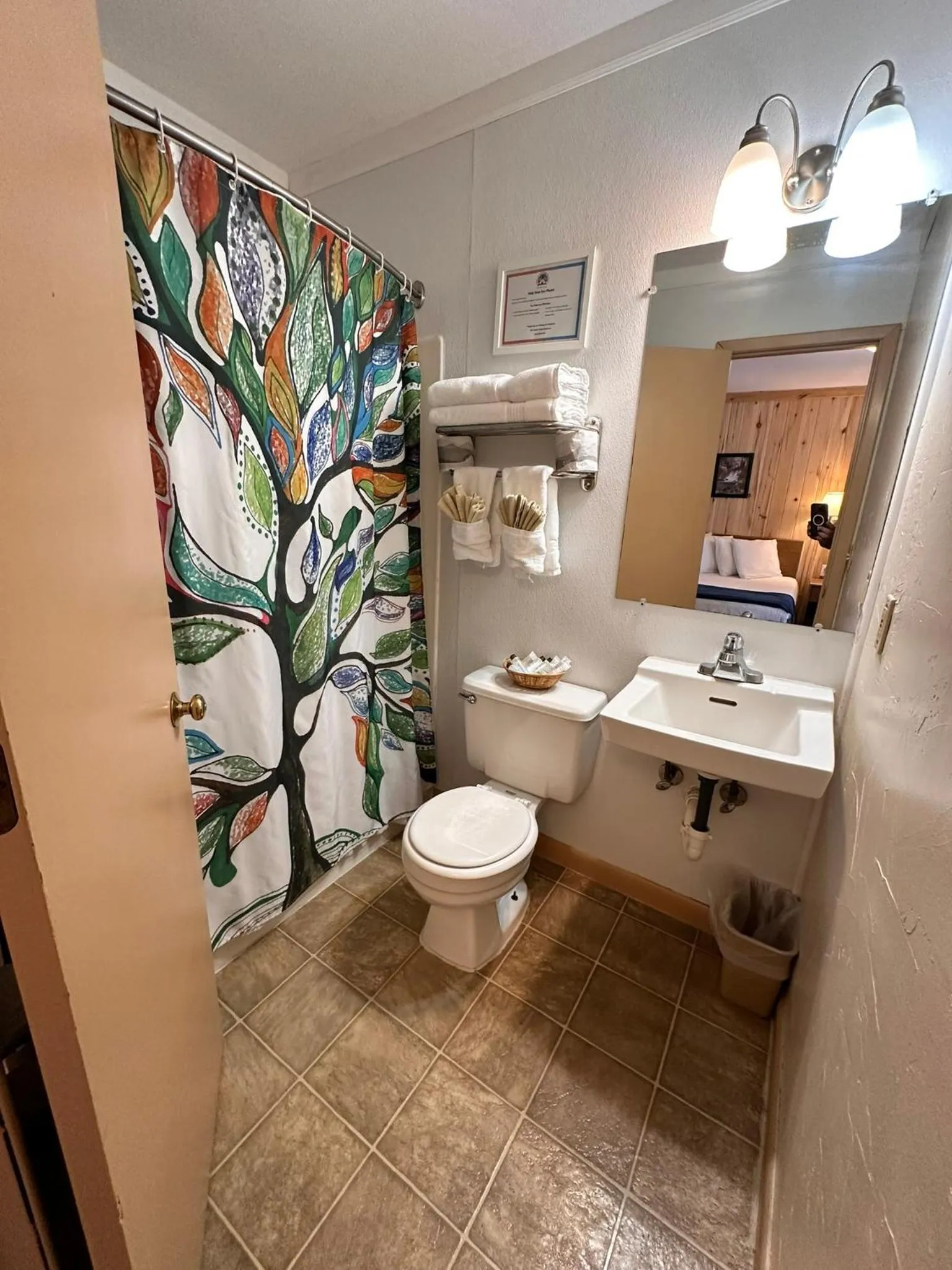 Ute Bluff Lodge, Cabins and RV park