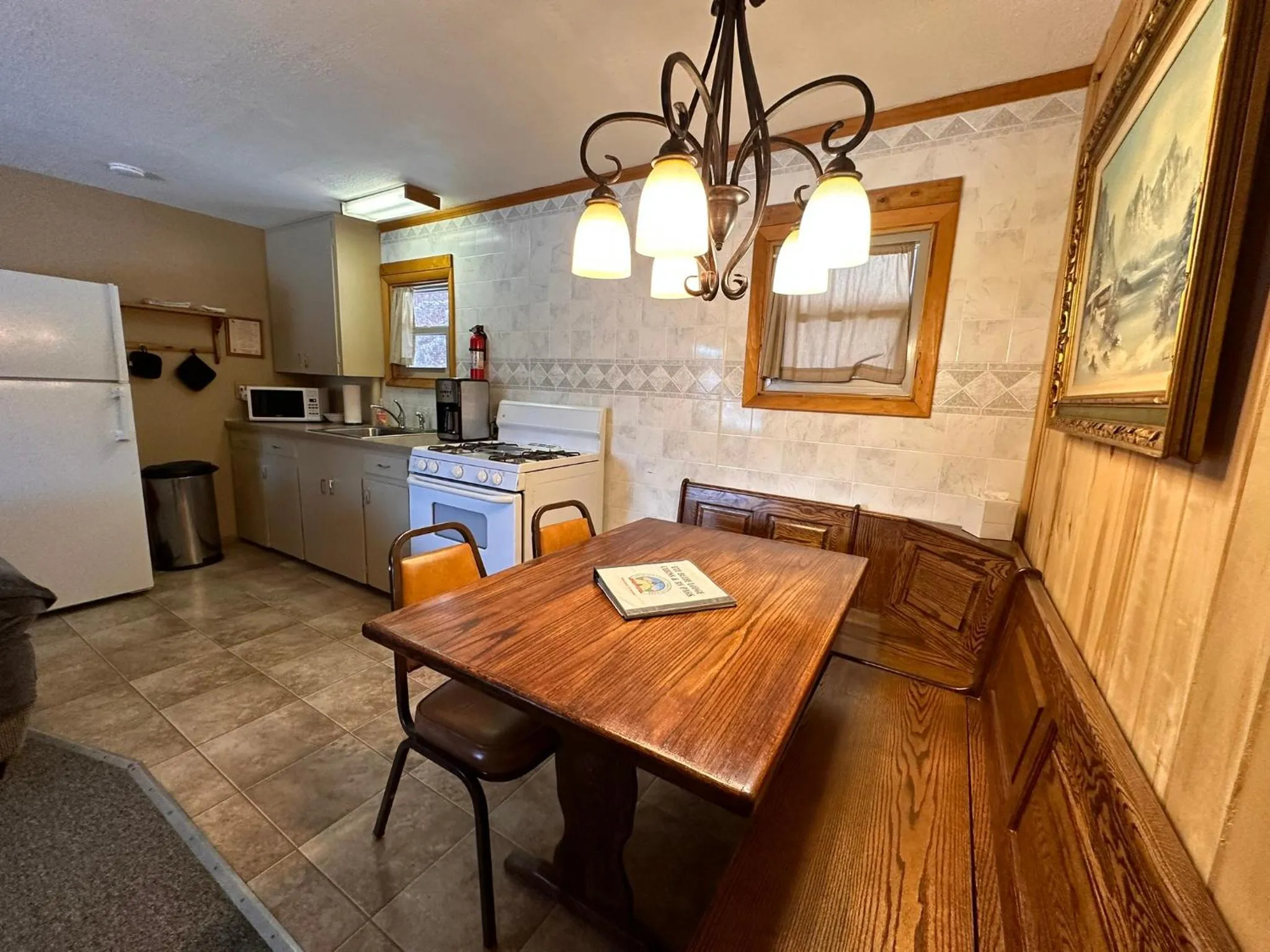 Ute Bluff Lodge, Cabins and RV park