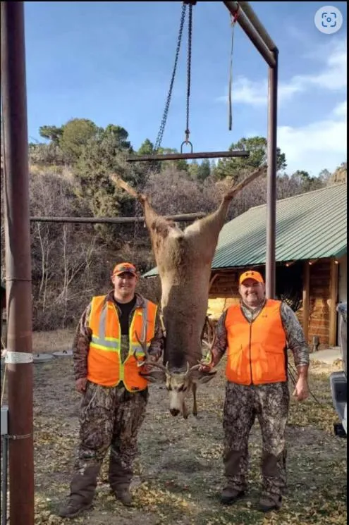 Day in Ute Bluff Lodge, Cabins and RV park