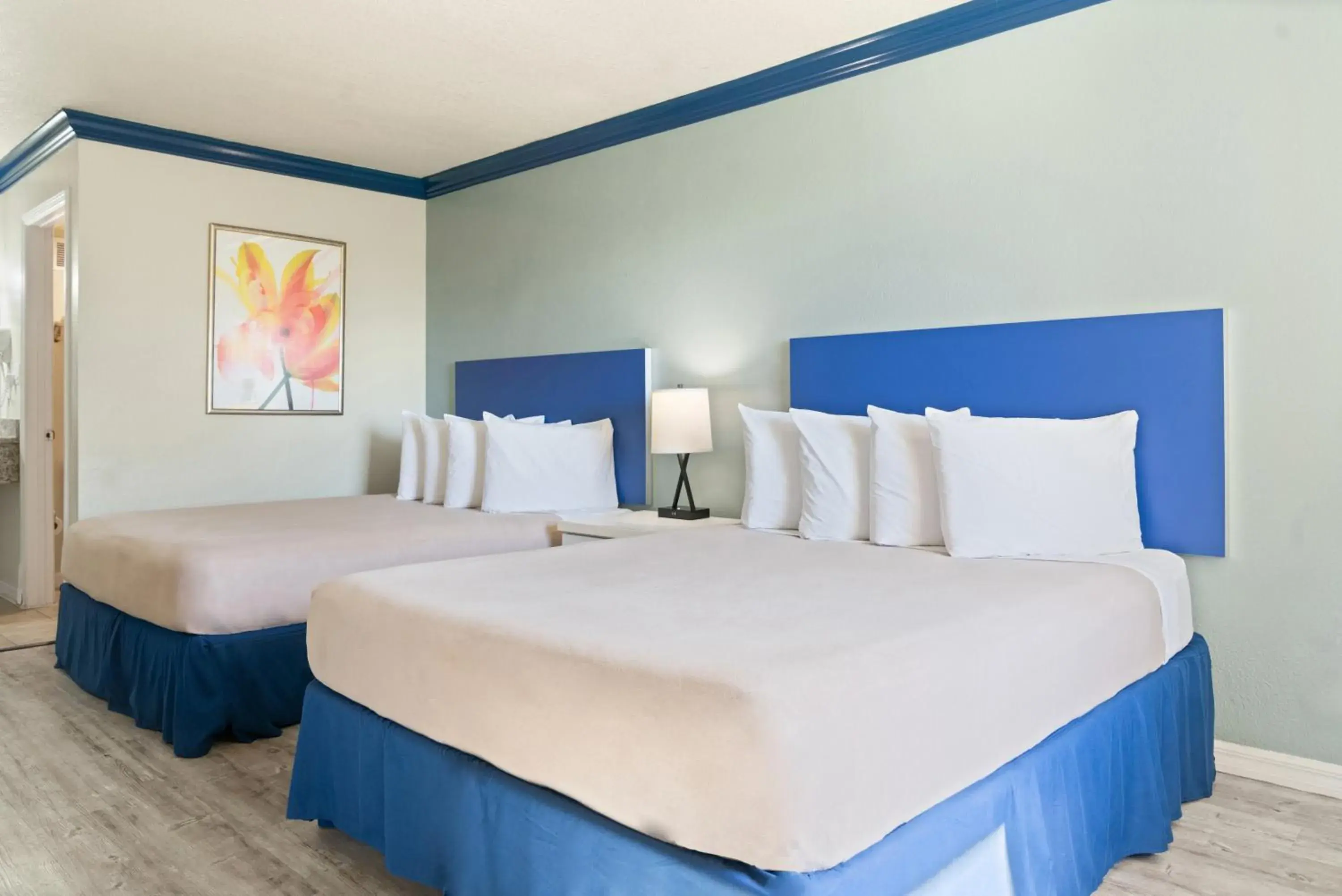 Double Room with Pool View in Orlando International Drive North Hotel Double Room with Pool View in Orlando International Drive North Hotel