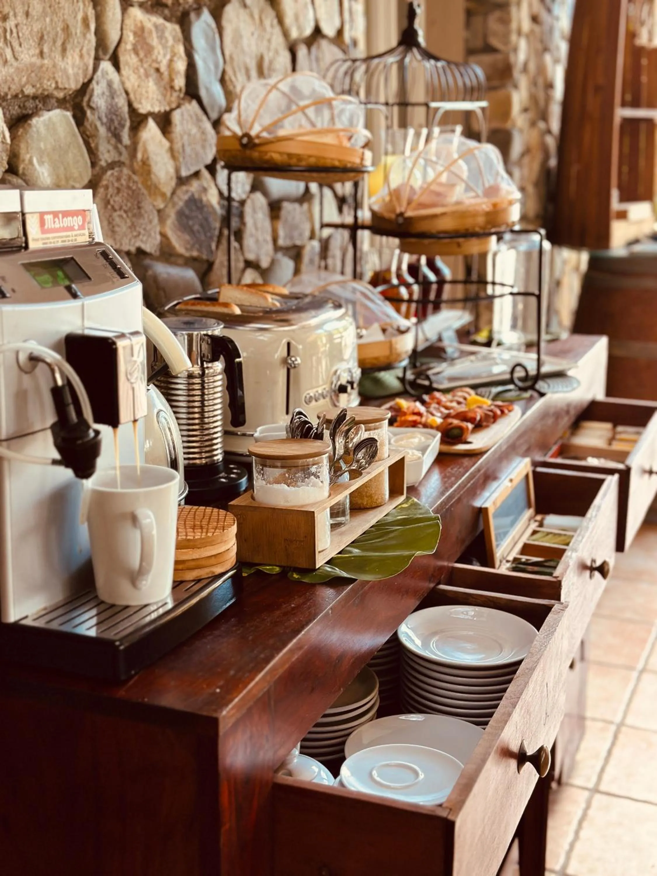 Breakfast in Villa Kapresse du 978 - Guest house