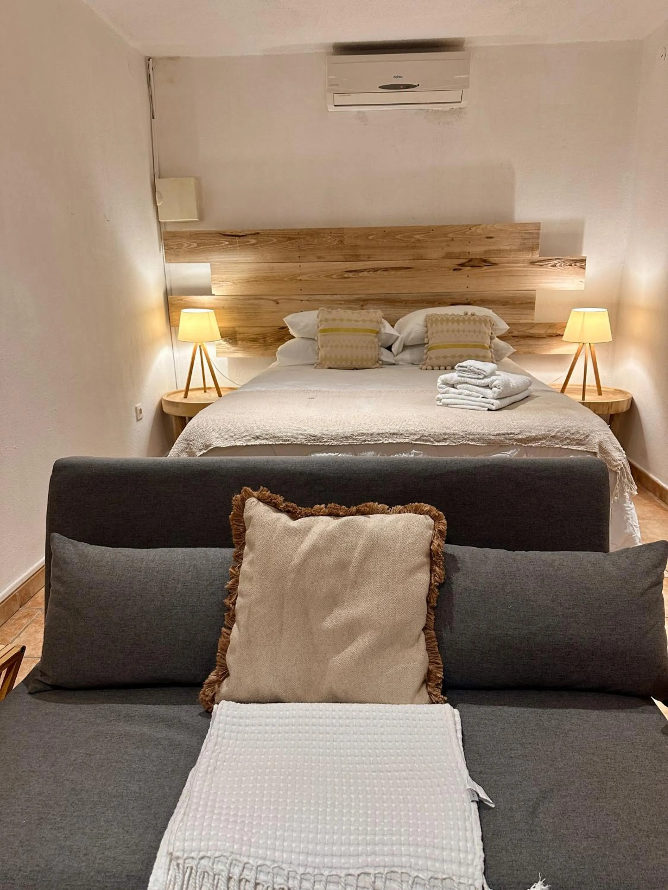 Living room, Bed in Villa Kapresse du 978 - Guest house