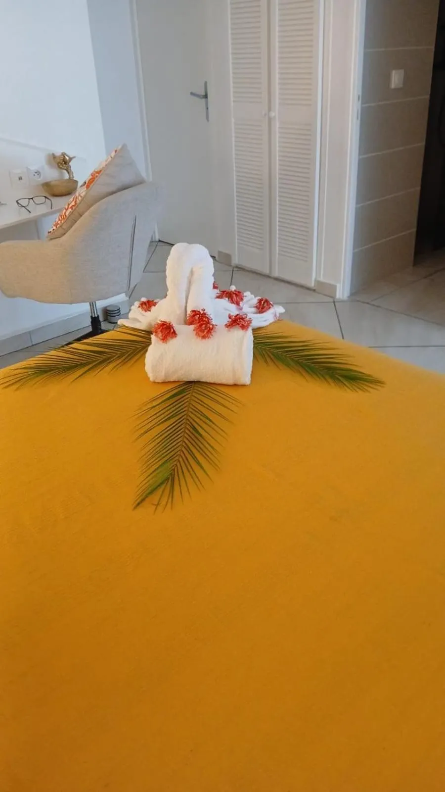 Au Nid de KLOE, proche plage privée