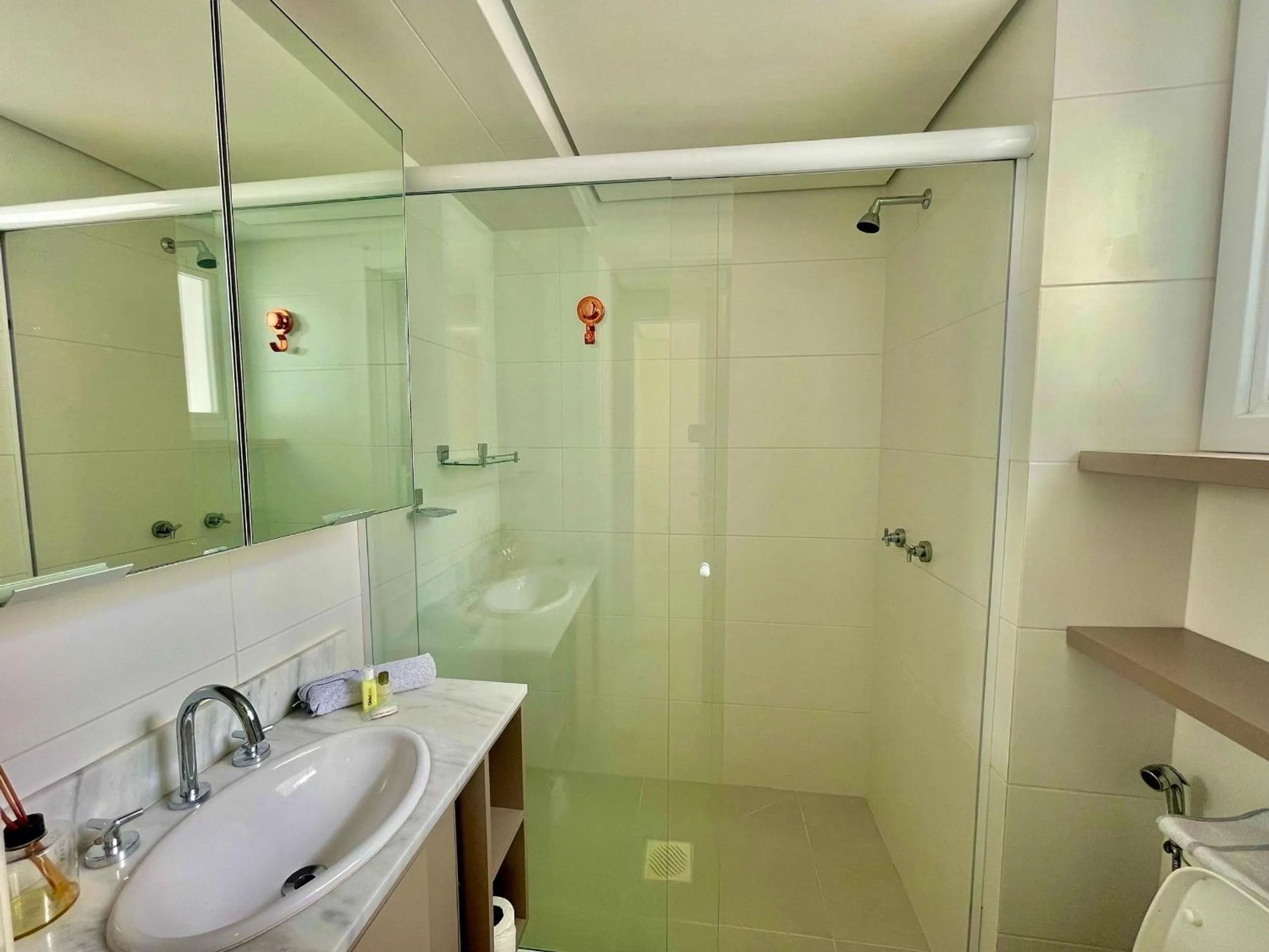 Bathroom in Atlântida Green Square - 408B