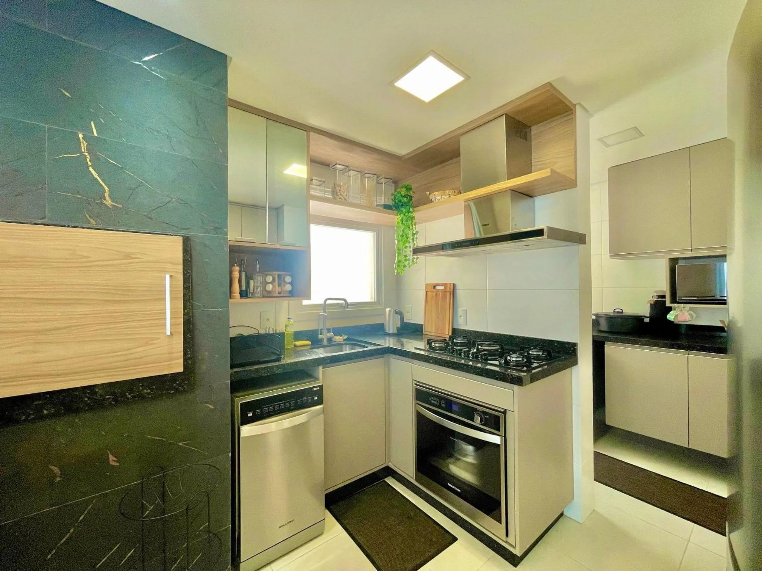 Kitchen or kitchenette in Atlântida Green Square - 408B