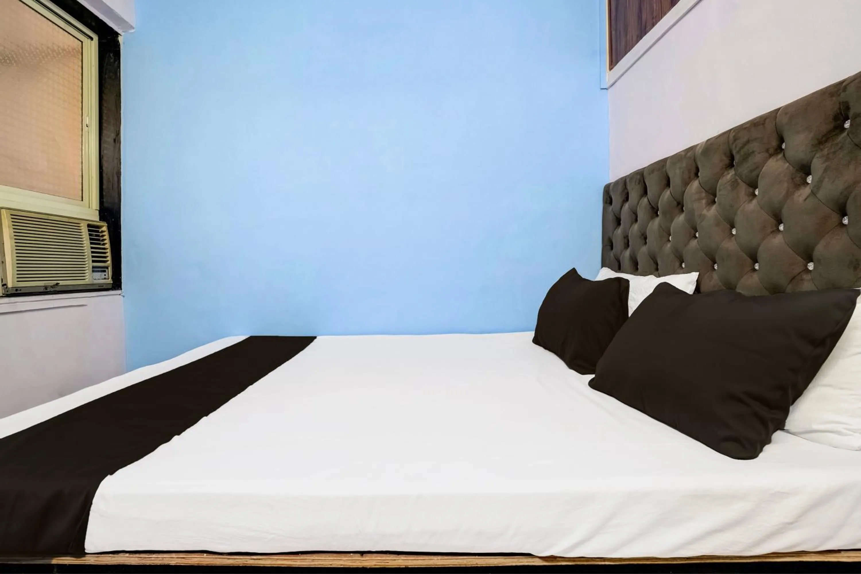 Bedroom, Bed in Hotel O Vira Palace