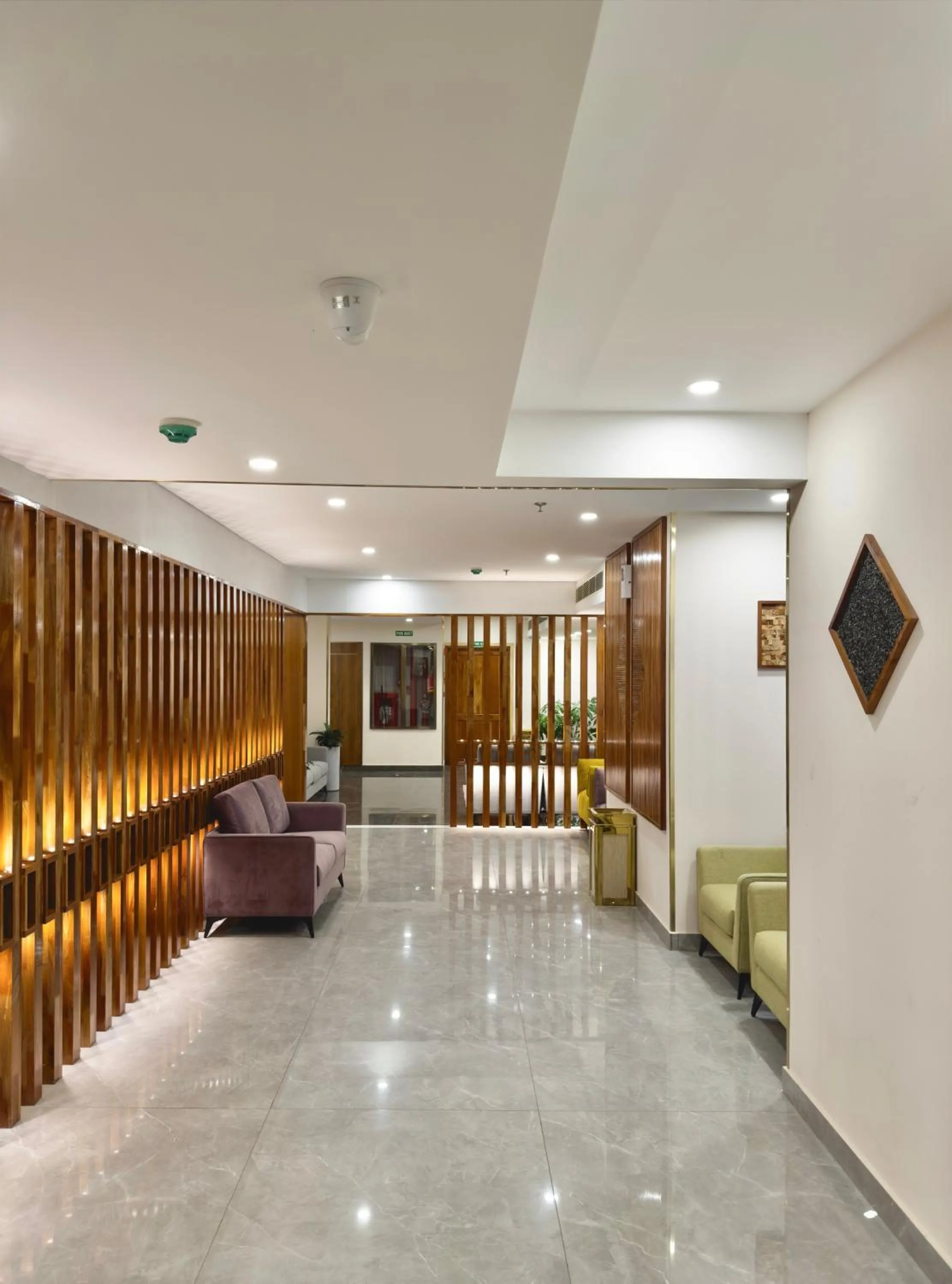 Lobby or reception in The Habitat Suites-Walkable distance to Guruvayoor temple