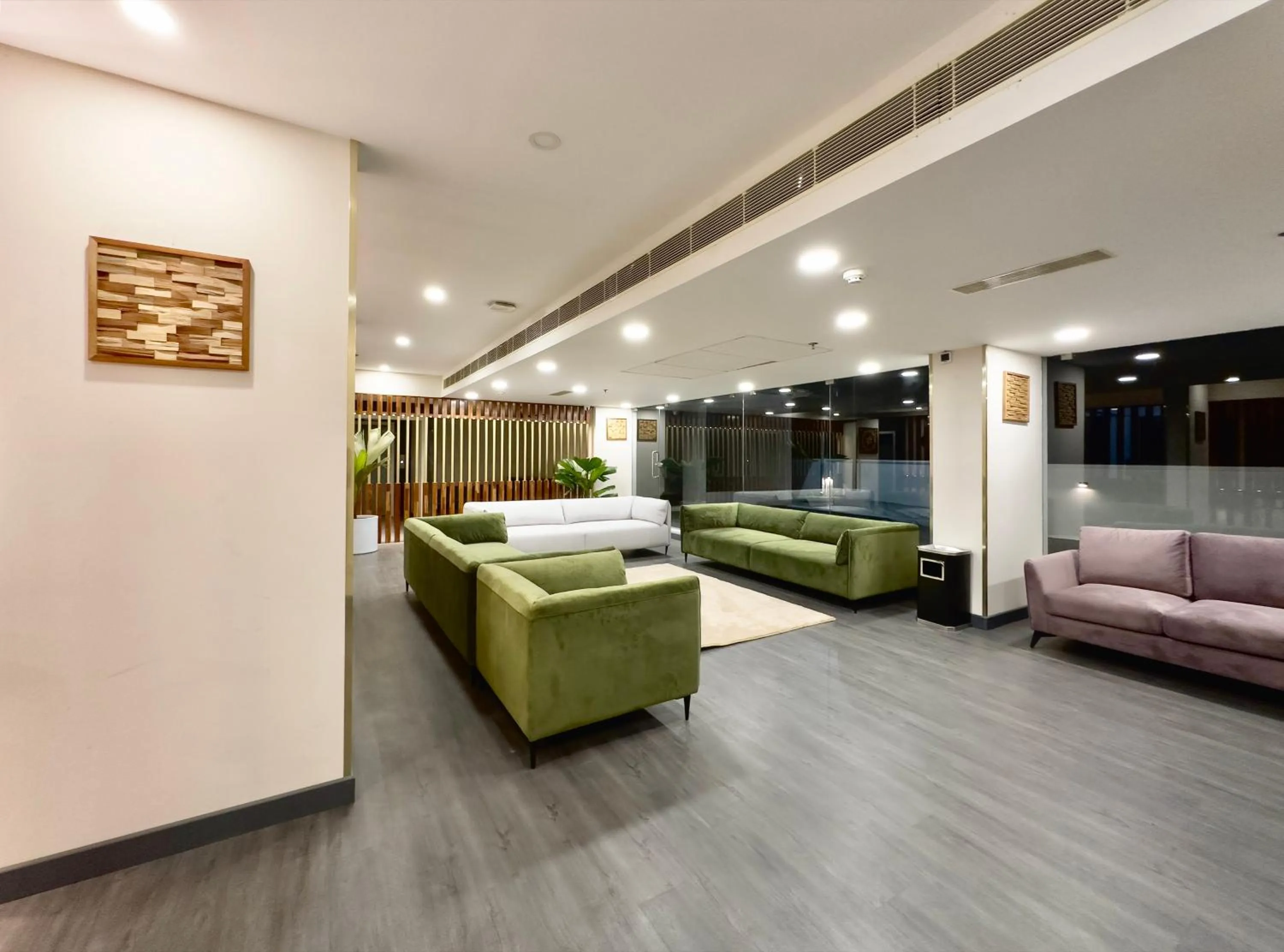 Living room in The Habitat Suites-Walkable distance to Guruvayoor temple