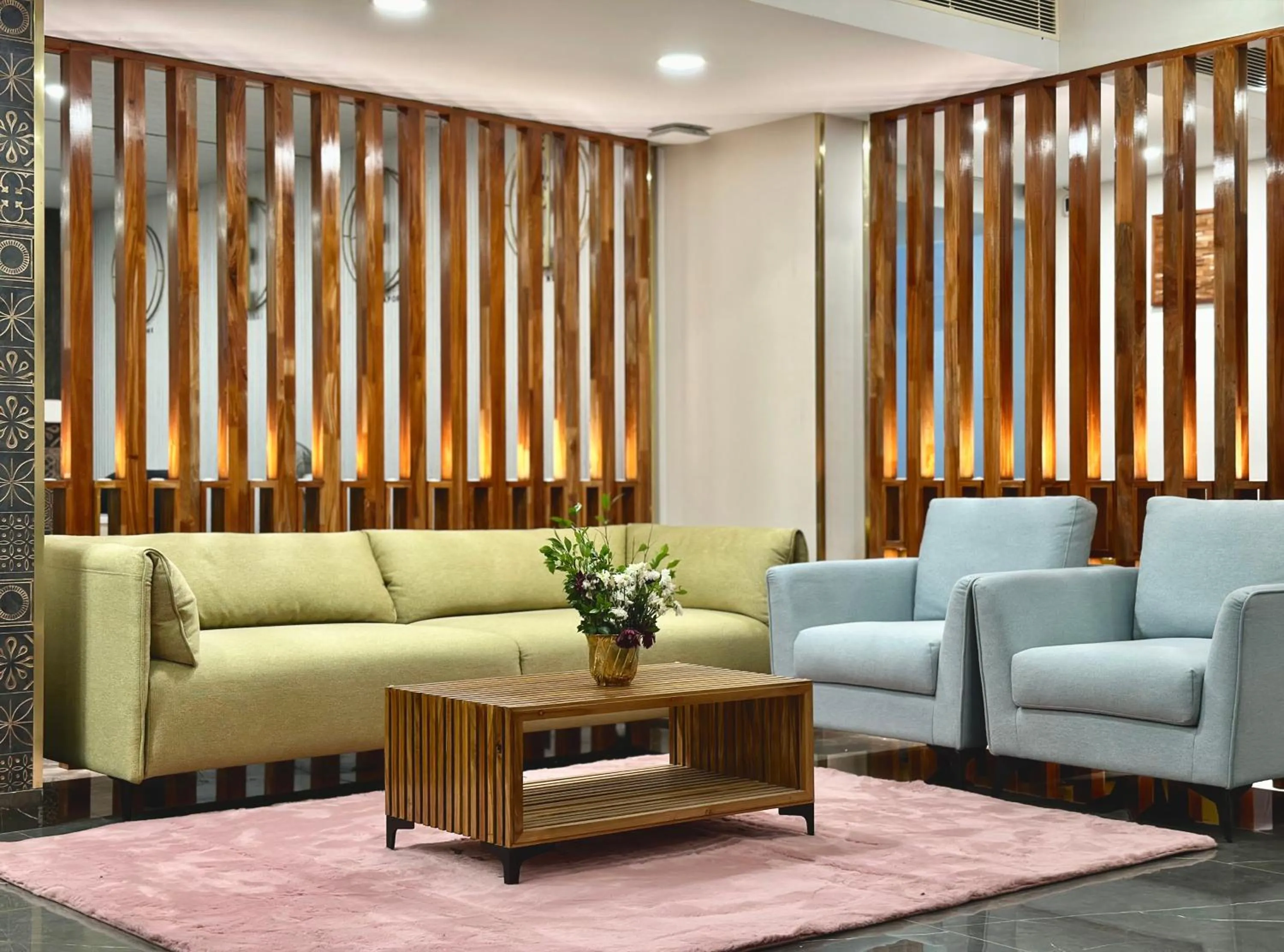 Lobby or reception in The Habitat Suites-Walkable distance to Guruvayoor temple