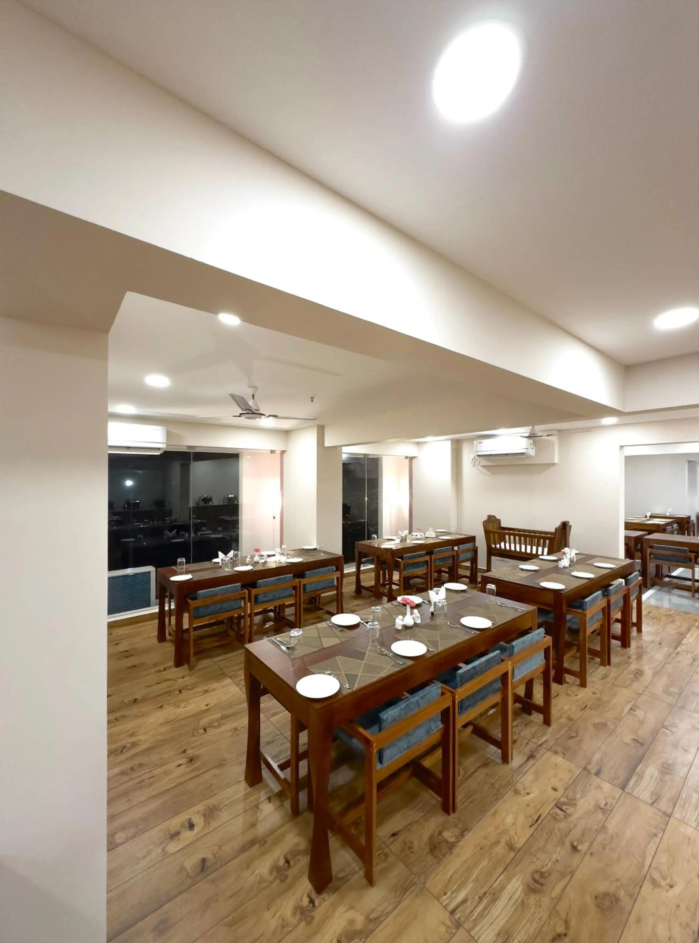 Restaurant/places to eat in The Habitat Suites-Walkable distance to Guruvayoor temple