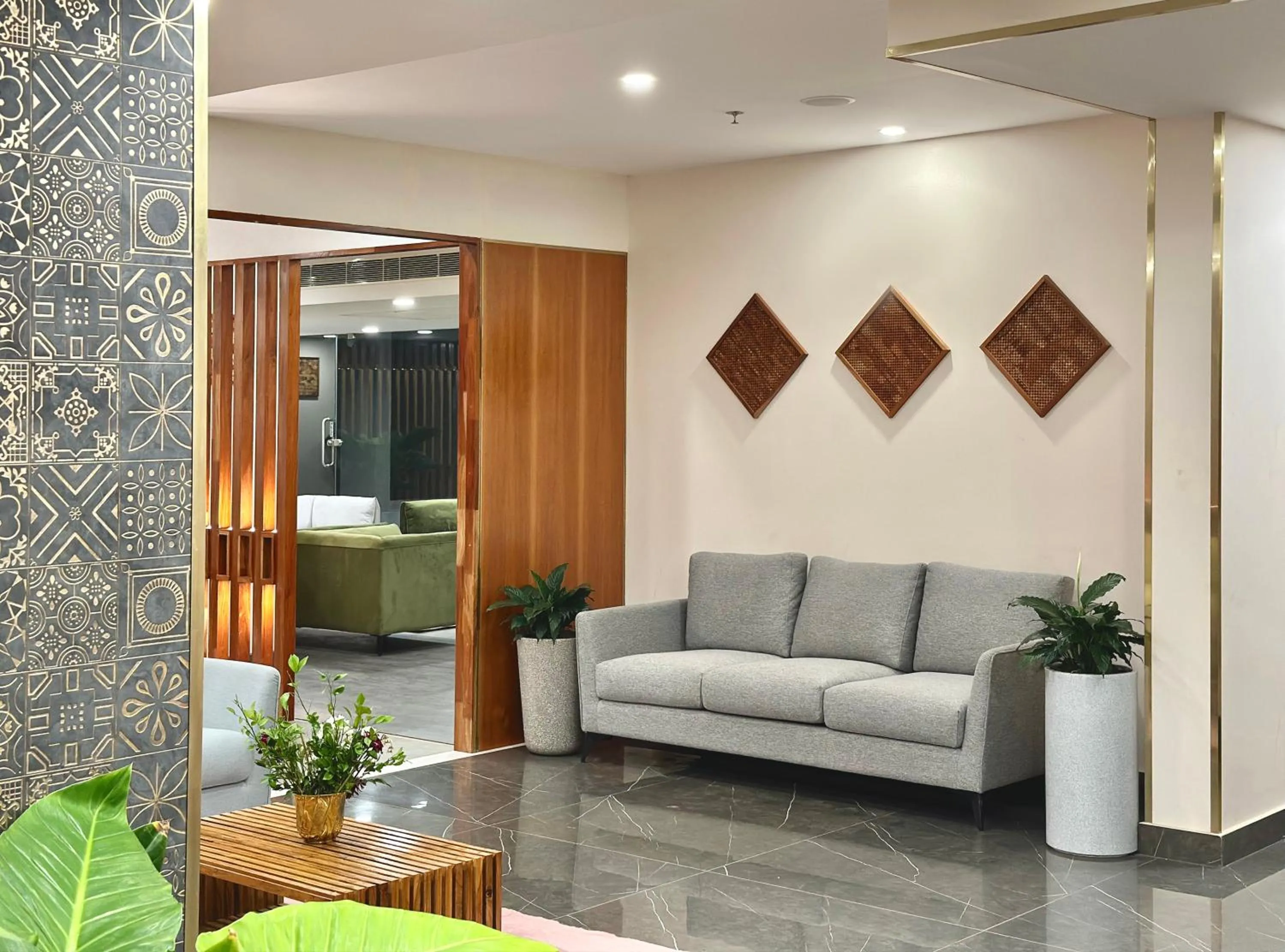Lobby or reception in The Habitat Suites-Walkable distance to Guruvayoor temple