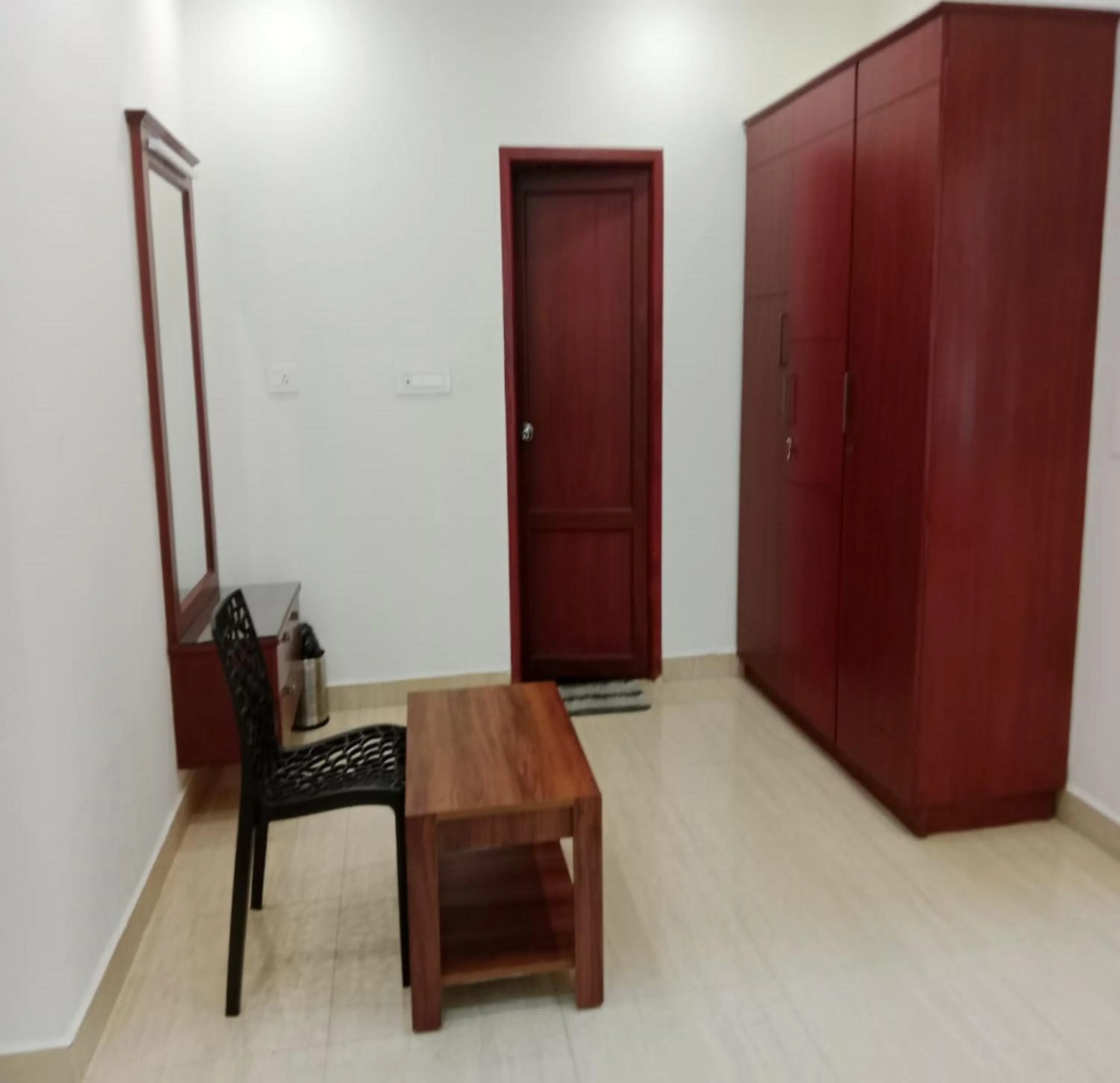 wardrobe in Azhagappa Residency