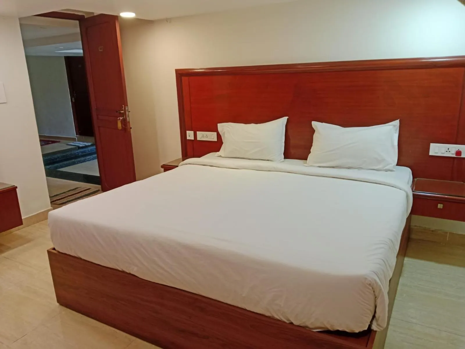 Bed in Azhagappa Residency