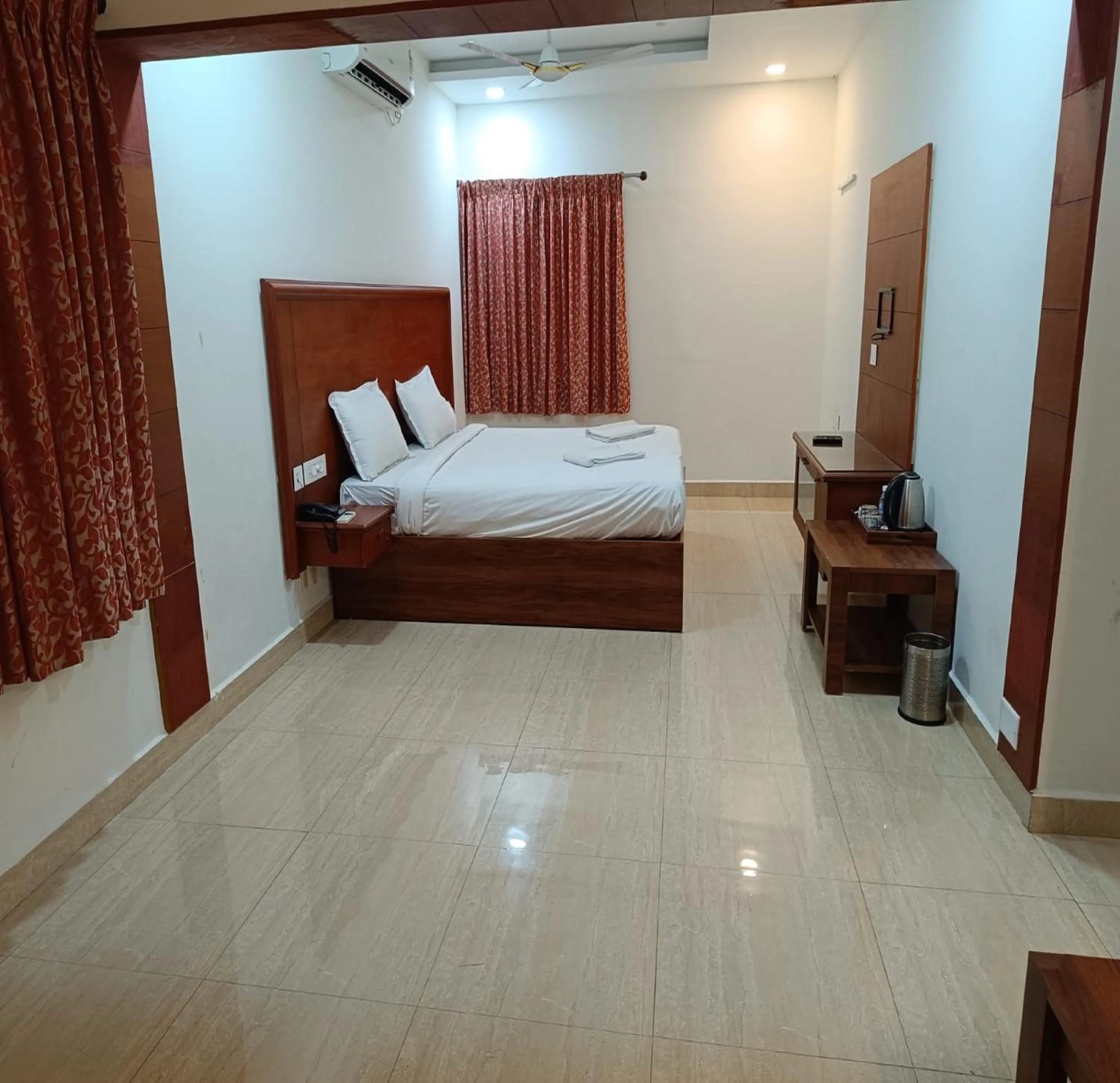 Bedroom in Azhagappa Residency