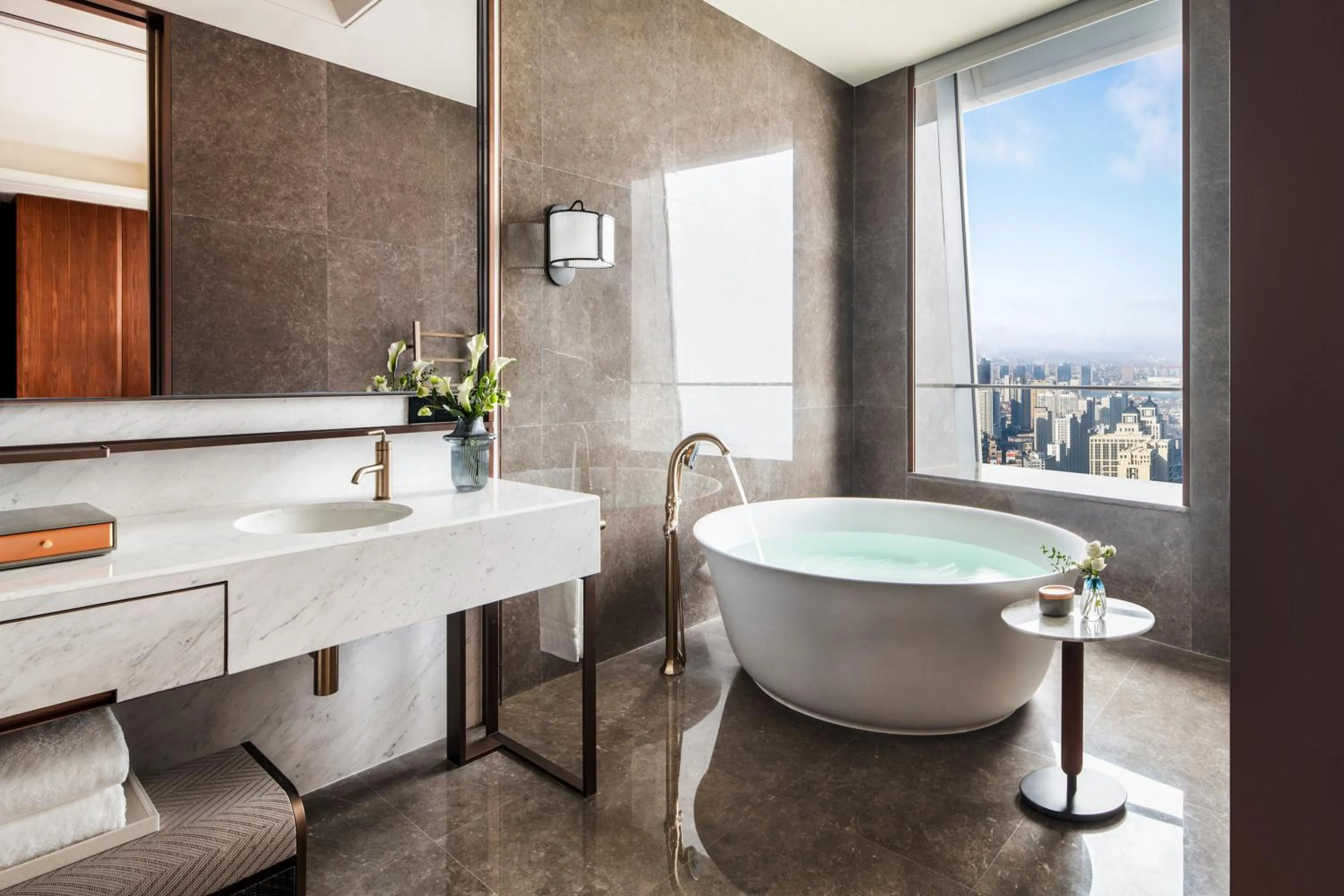 Bathroom in Four Seasons Hotel Dalian