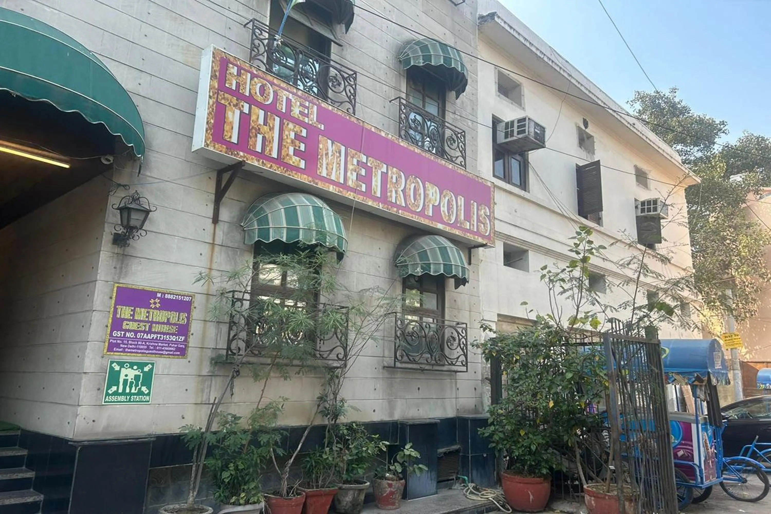 Property building in The Metropolis Guest House Near RK Ashram Metro Station