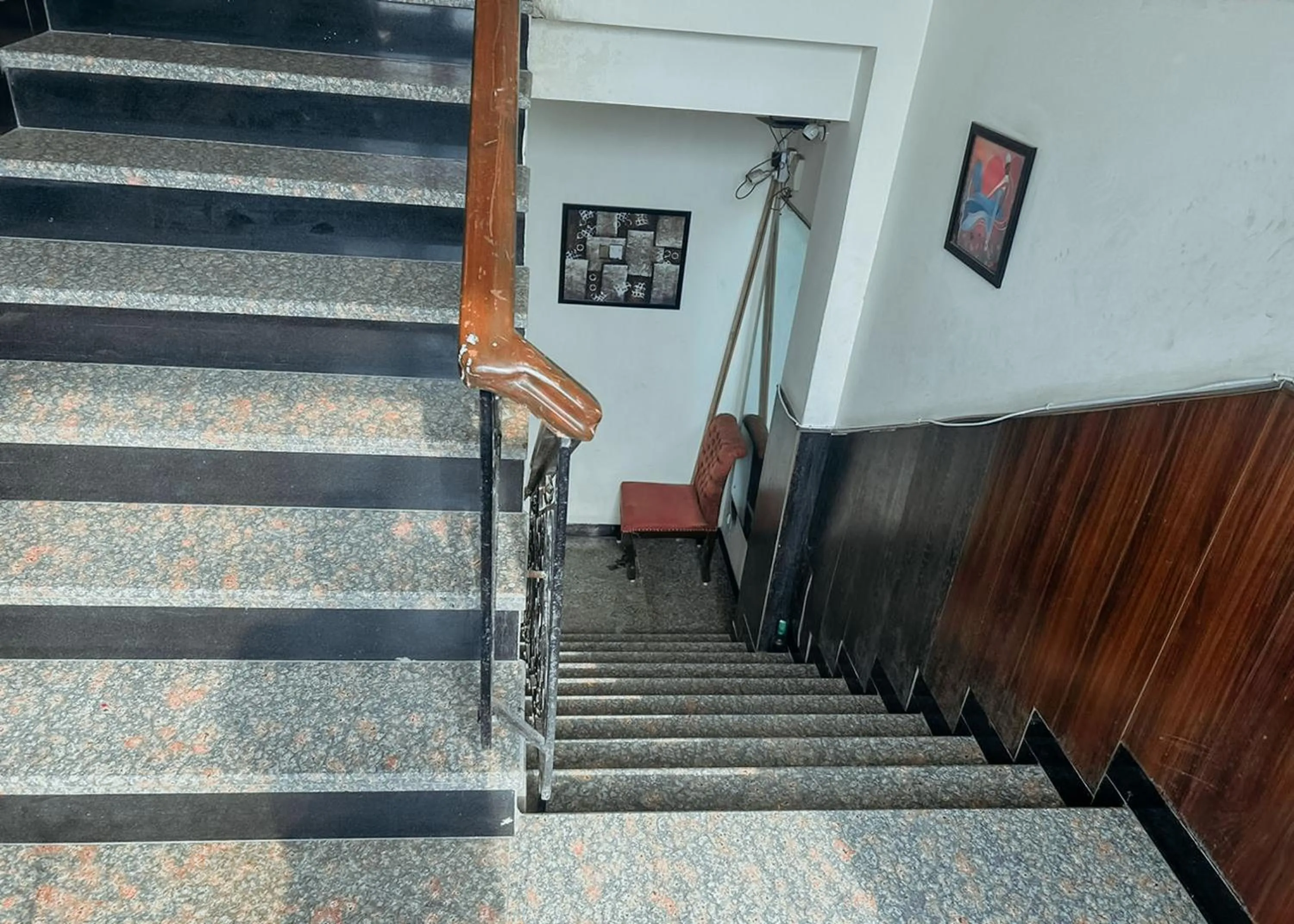 Area and facilities in The Metropolis Guest House Near RK Ashram Metro Station