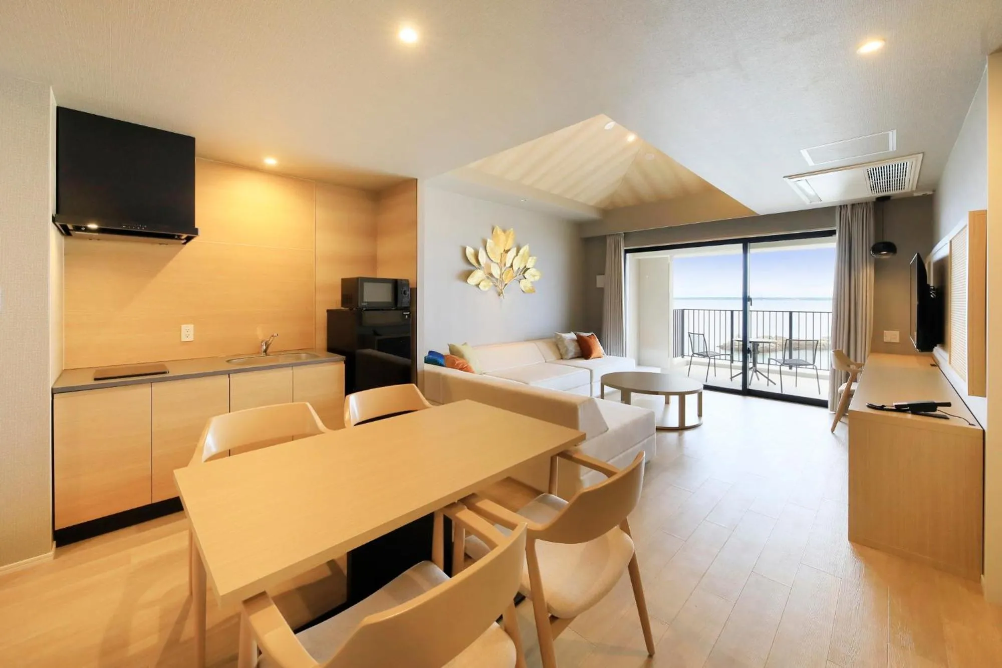 Kitchen or kitchenette in VIVOVIVA石垣島