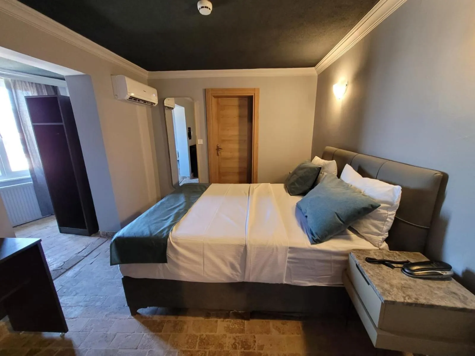 Bed in City Park Suites City Center Corlu