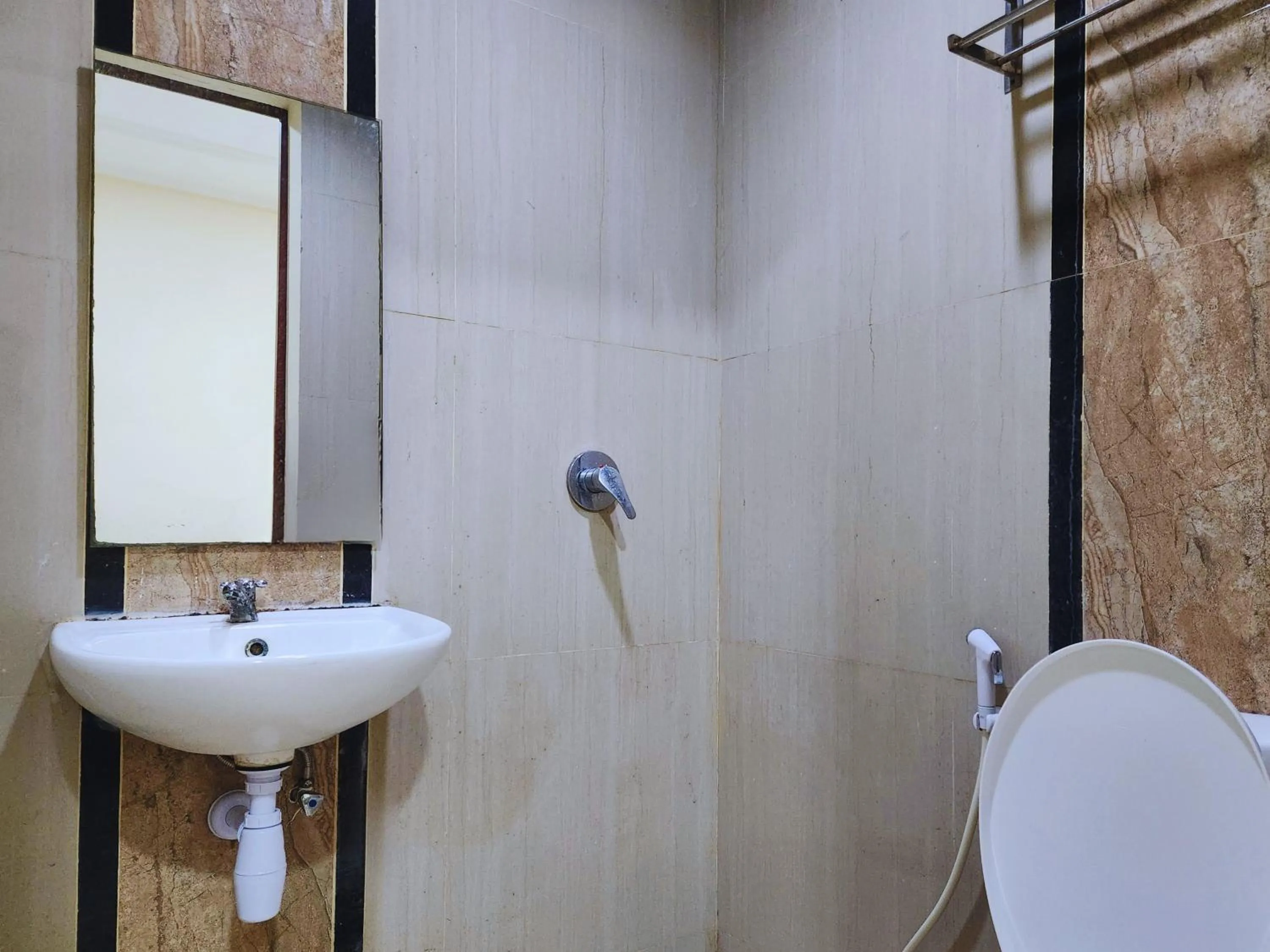 Shower in Joker Hotel & Residence