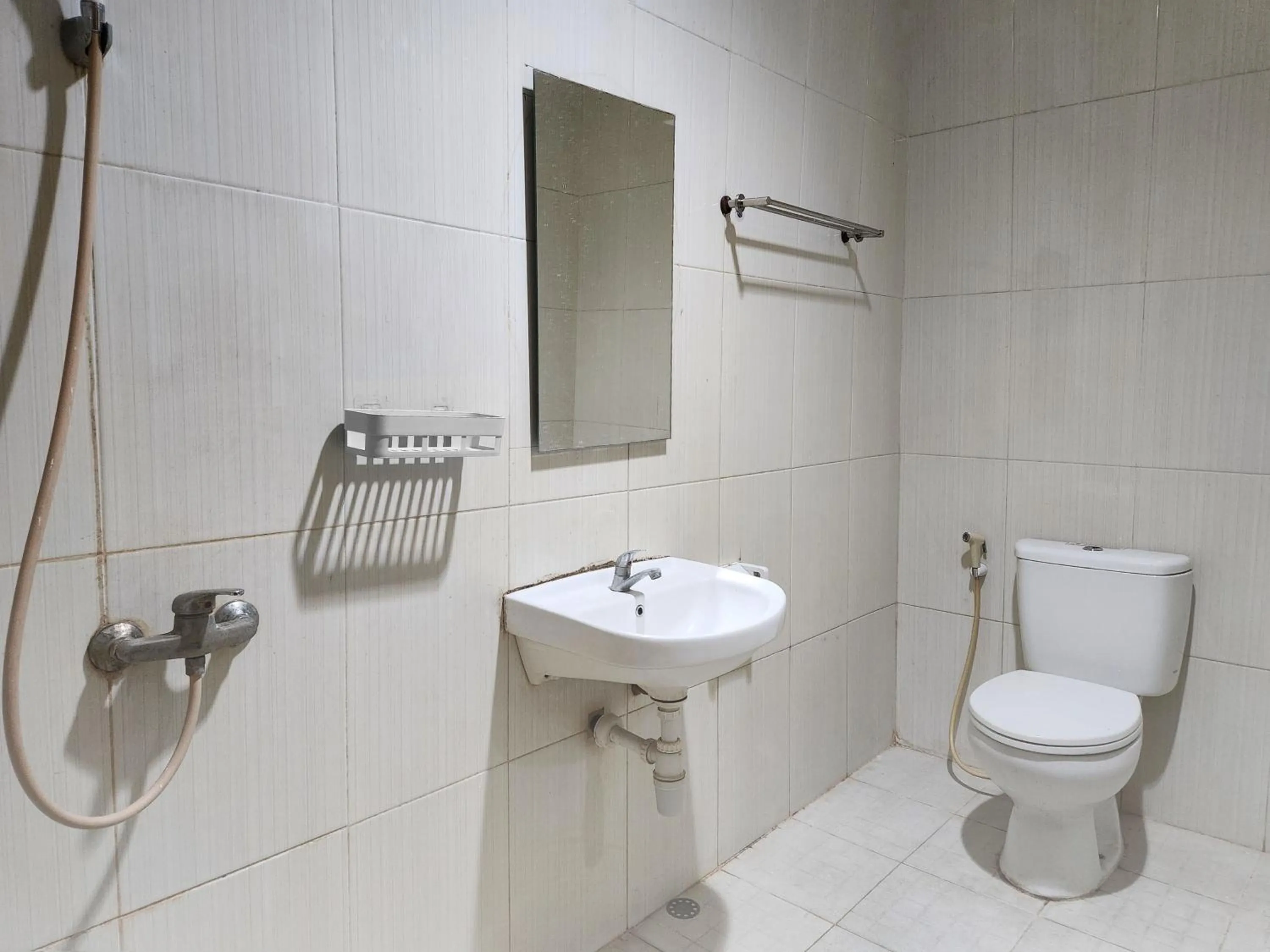 Shower in Joker Hotel & Residence