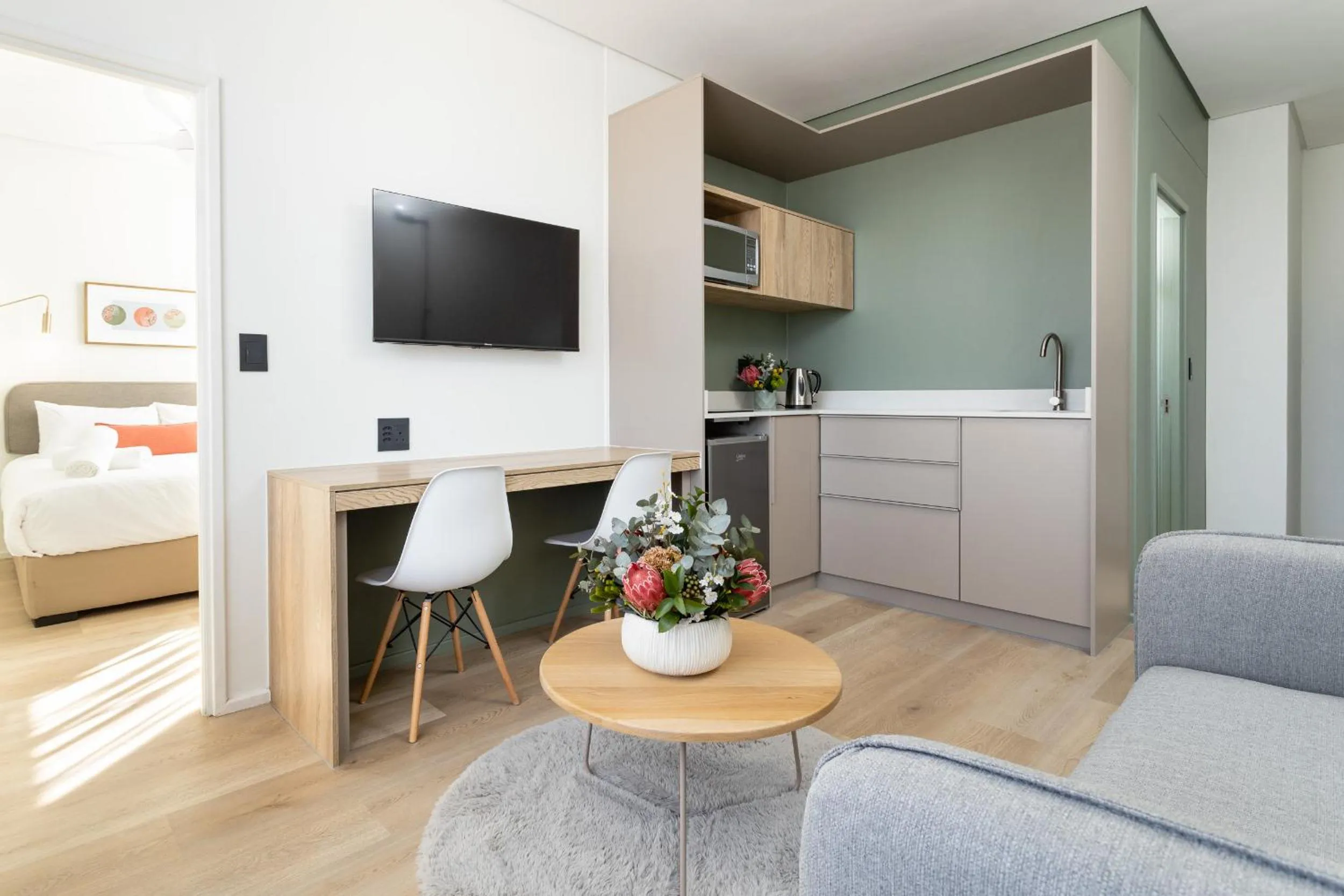 TV and multimedia in Habitat Aparthotel by Totalstay