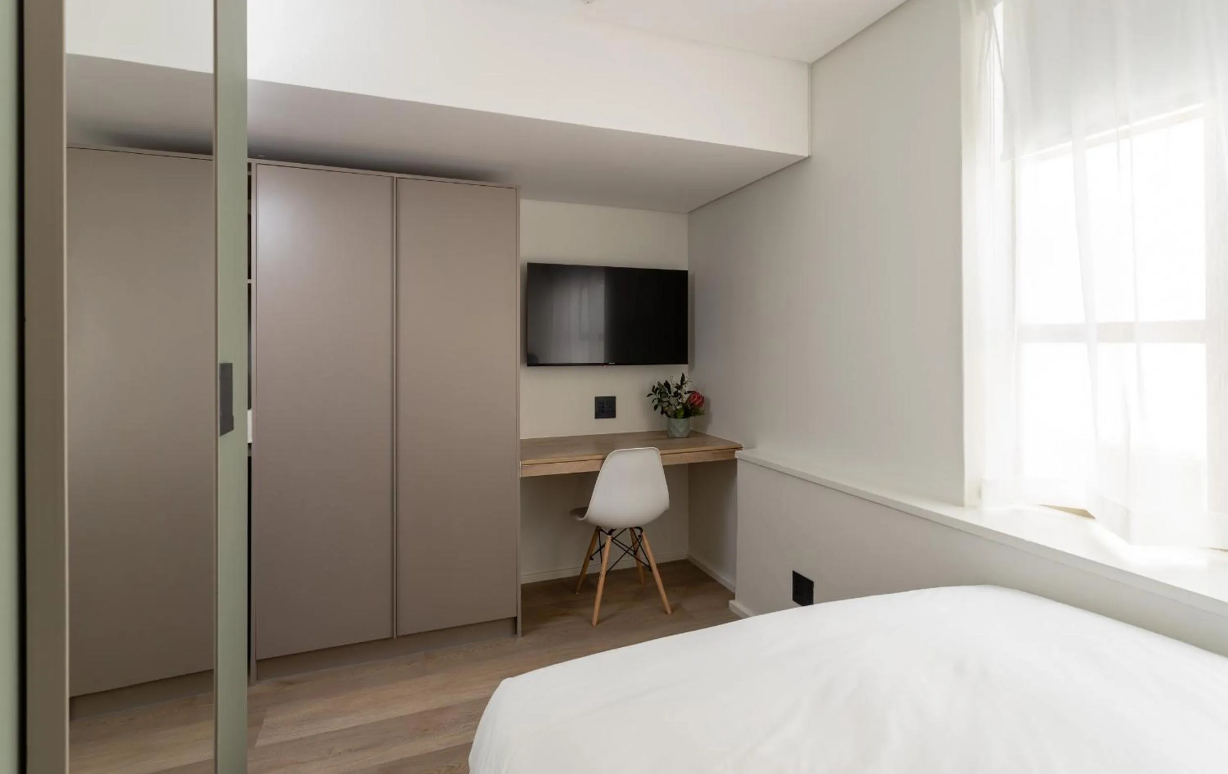 TV and multimedia, Bed in Habitat Aparthotel by Totalstay